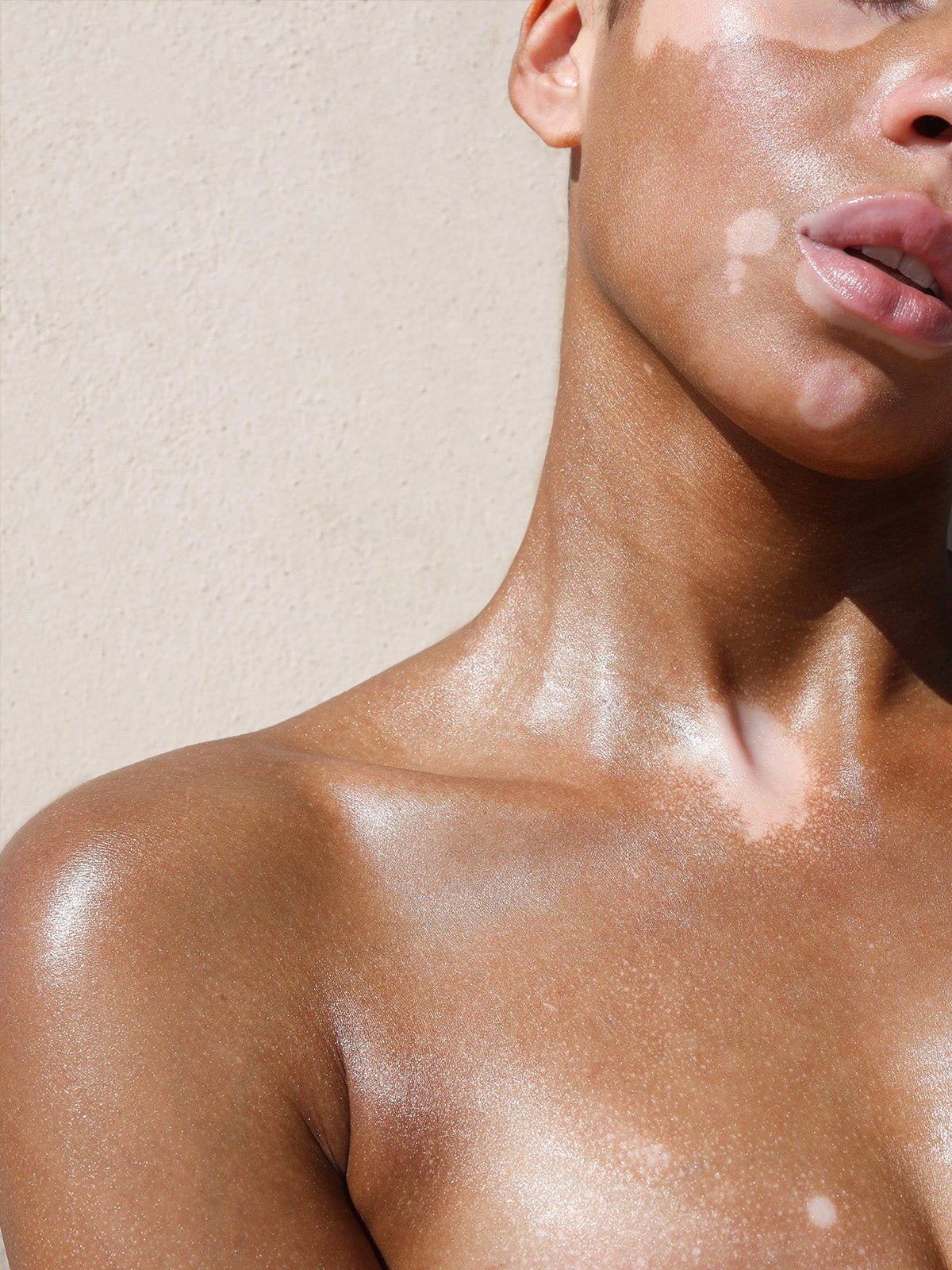 Natural Body Glow Oil for Radiant Skin - Hydrating & Shimmering Moisturizer for Face & Body | Perfect for Daily Use, Special Occasions & Self-Care Routines