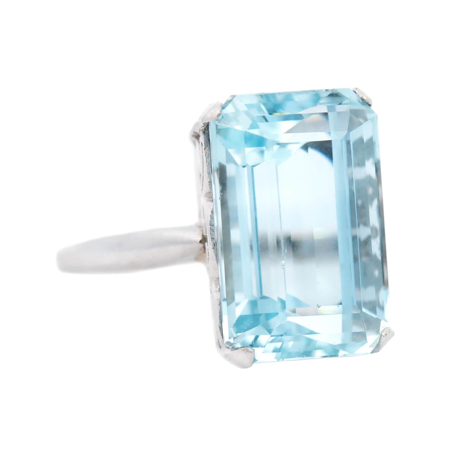 Vintage 14K Gold Aquamarine Cocktail Ring for Women - Elegant Statement Jewelry for Parties, Weddings & Special Occasions