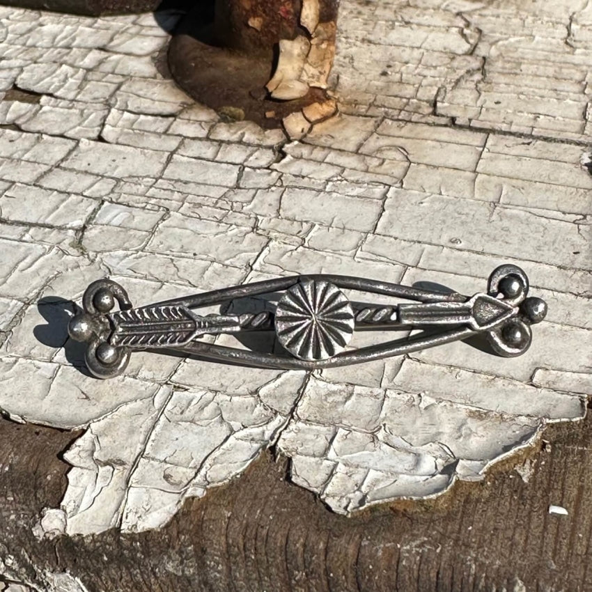 Vintage Navajo Arrow Bar Pin - Sterling Silver Fred Harvey Jewelry - Perfect for Western Fashion & Native American Style Accessories