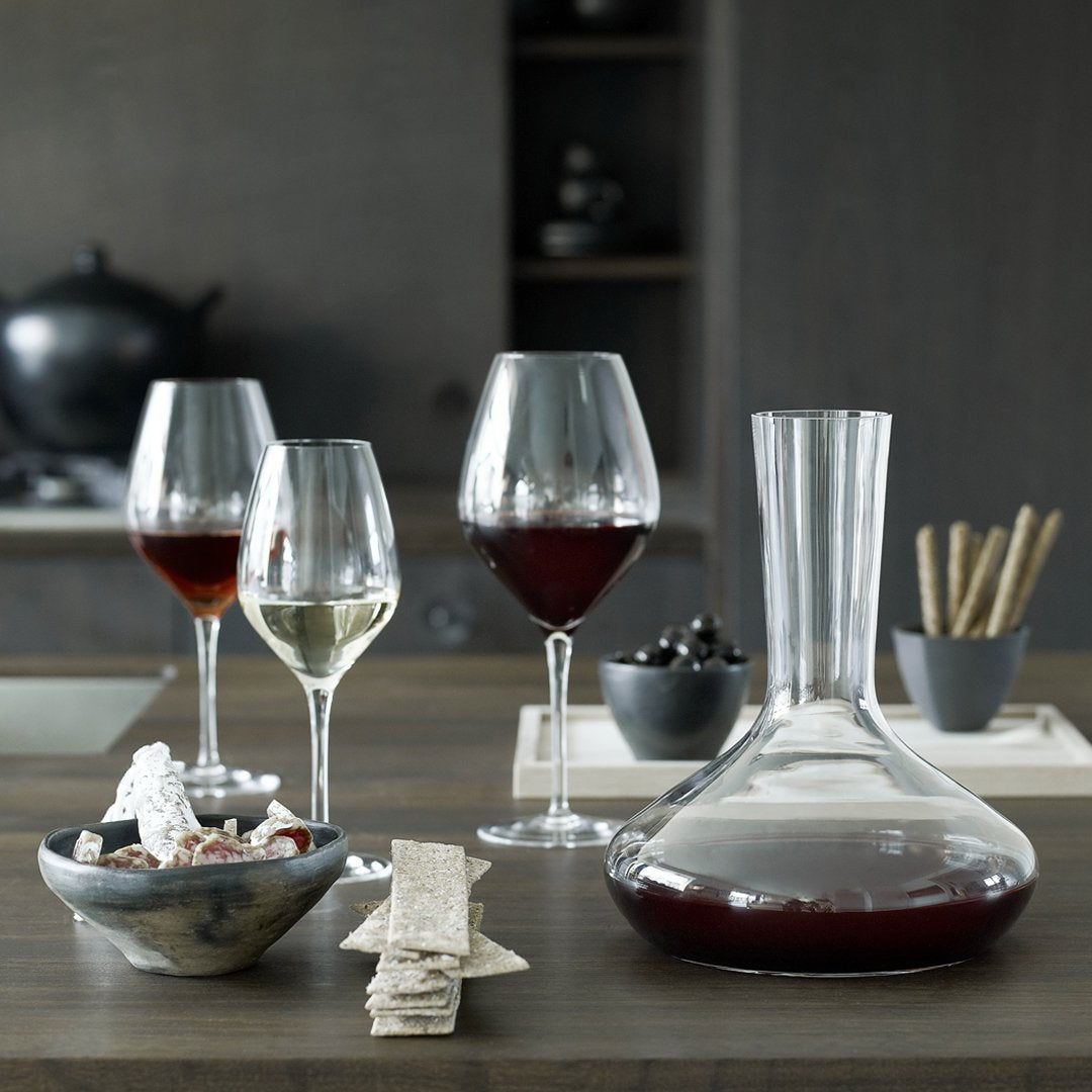 Premium Cabernet Wine Carafe - Elegant Glass Decanter for Red Wine Aeration & Serving - Perfect for Dinner Parties, Gifts & Home Bars