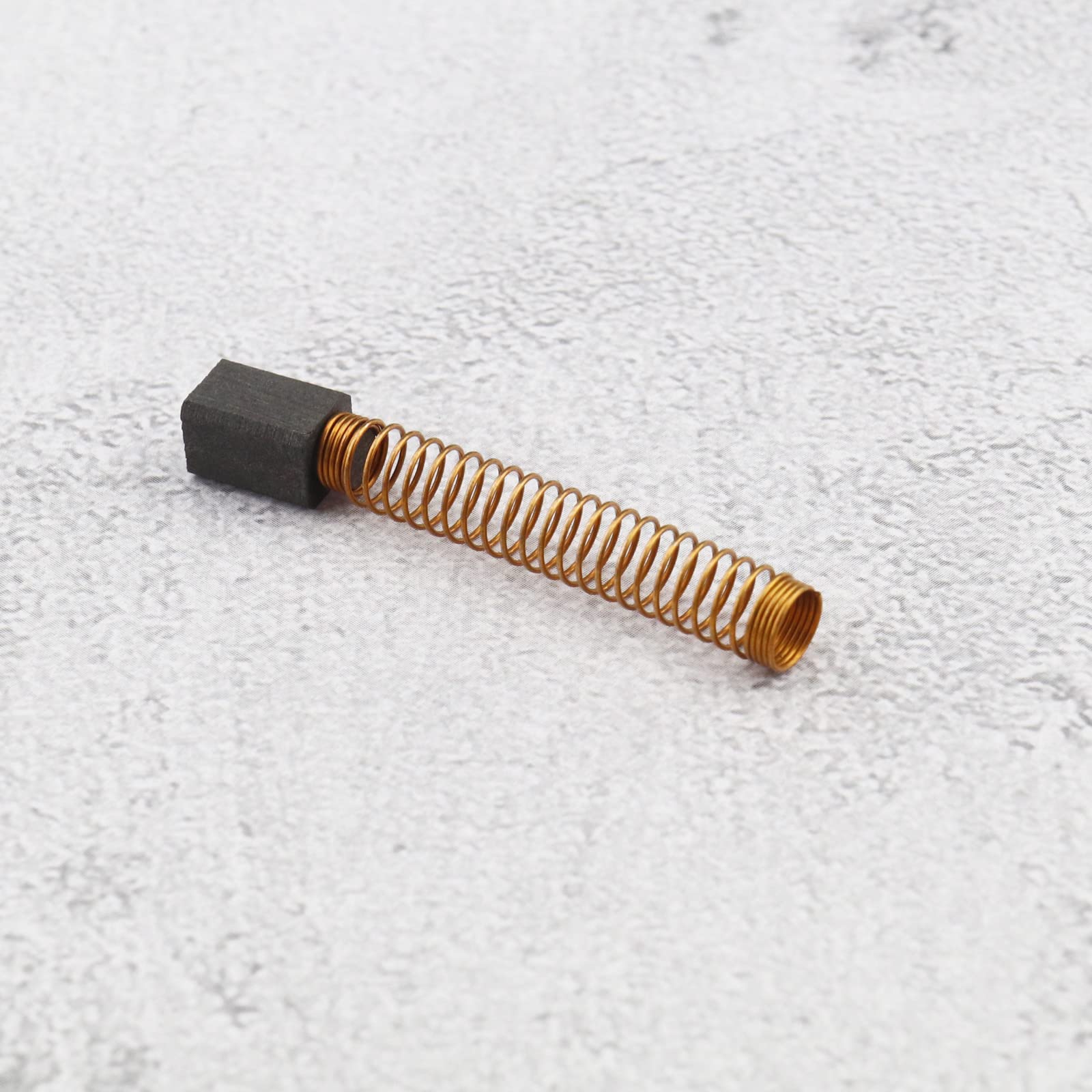 ECSiNG 4Pcs Carbon Brushes Replacement for BLACK & DECKER KR70 Power Tools - 6.3x6.3x11mm Motor Brushes - Compatible with Drills, Sanders & Grinders - DIY & Professional Use
