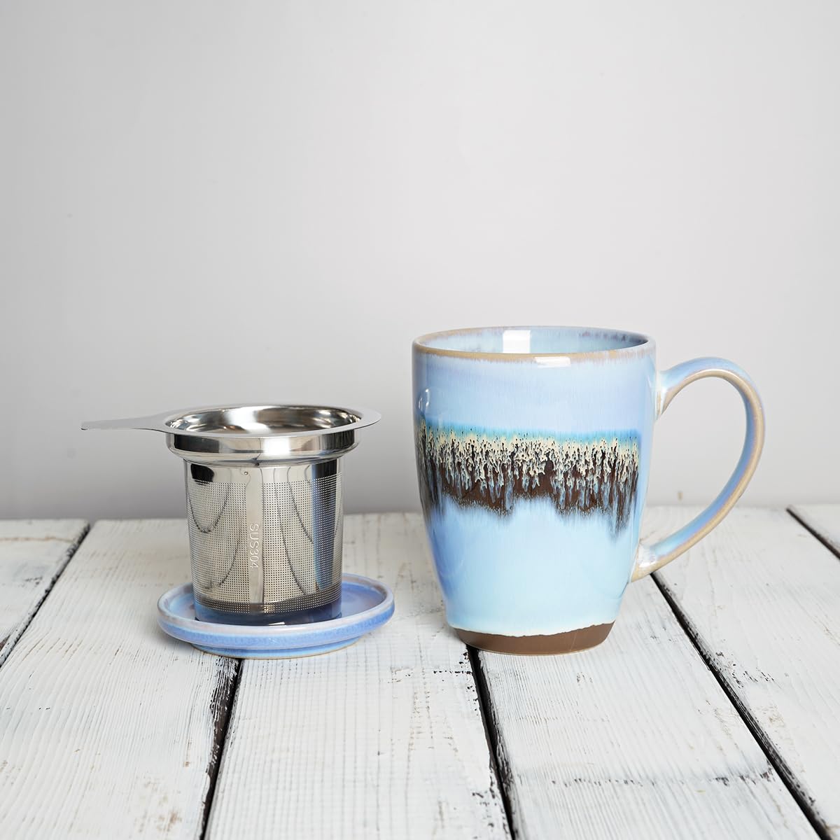 Bosmarlin 13.5 Oz Ceramic Tea Cup with Infuser & Lid - Loose Leaf Tea Steeper Mug with Built-in Strainer - Microwave & Dishwasher Safe Reactive Glaze Teacup (Light Blue) - Perfect for Home, Office & Gift Giving