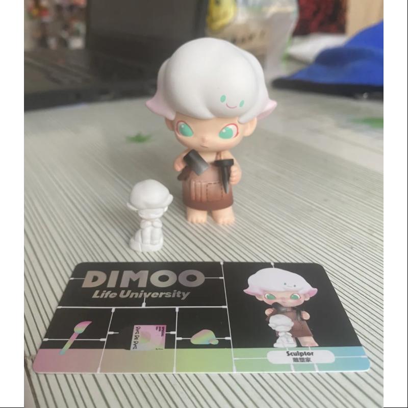 DIMOO Life University Series Secret Sculptor (1/144 Scale) - Collectible Anime Figure for Display, Gifts & Home Decor