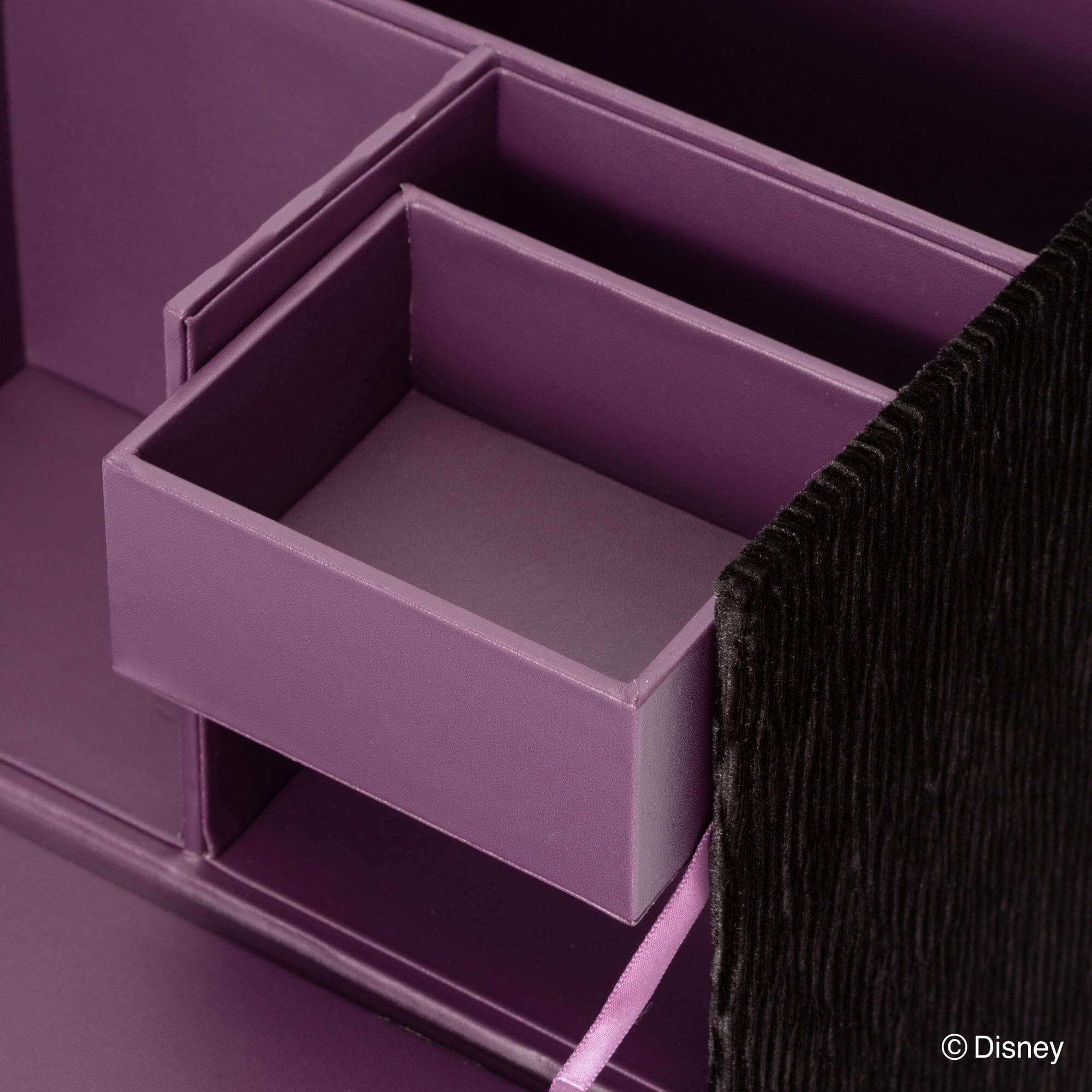 Disney Villains Maleficent Makeup Storage Box - Gothic Cosmetic Organizer for Jewelry & Beauty Essentials - Perfect for Halloween, Cosplay & Themed Parties