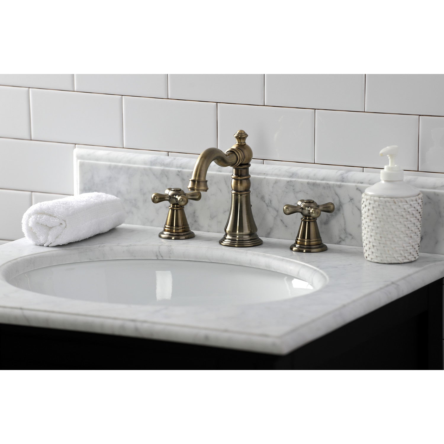 American Classic FSC19733AAX 3-Hole Widespread Bathroom Faucet with Brass Pop-Up Drain - Antique Brass Finish - Perfect for Vintage Style Bathrooms & Powder Rooms