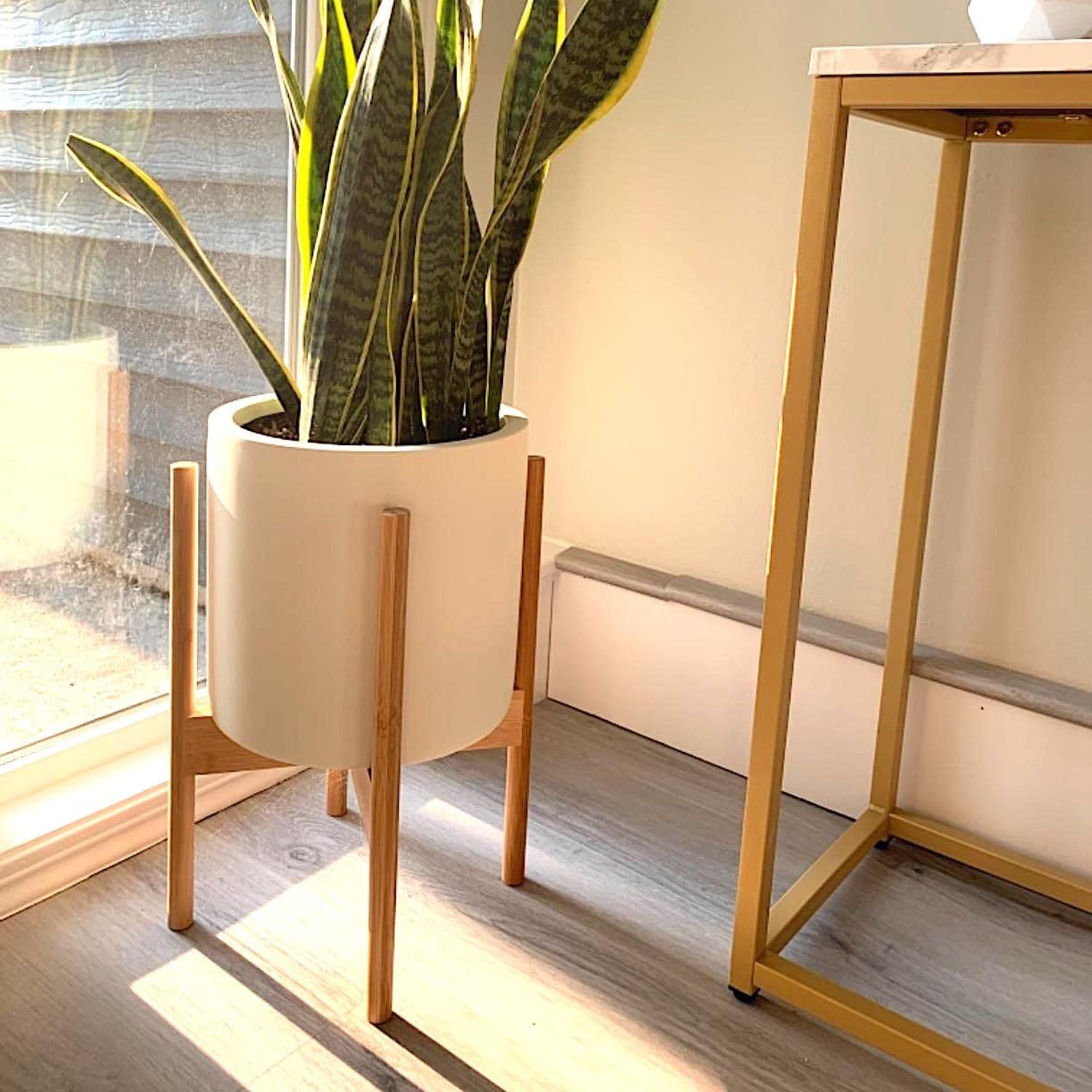Fox & Fern 10 Inch Bamboo Plant Stand – Mid Century Modern Indoor Planter Holder with Plug-In Design & Two Height Options – Perfect for Living Room, Bedroom, or Office Decor