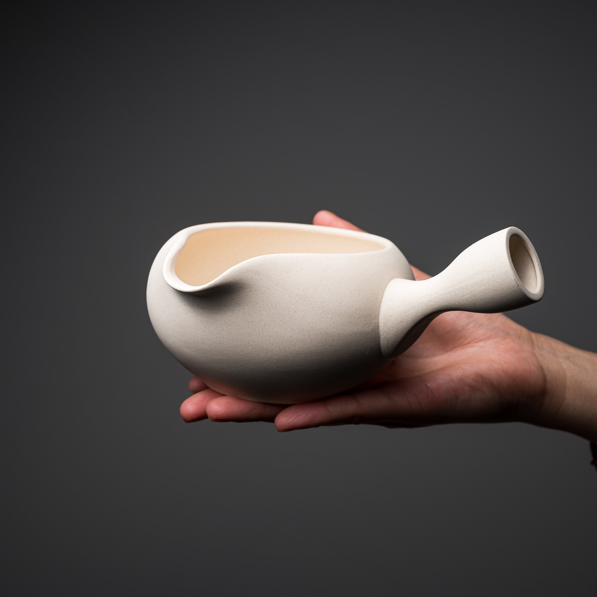 Premium Japanese Tokoname Teapot - 400ml Mat White Ceramic Matcha Bowl with Spout for Tea Ceremony & Home Brewing | Perfect for Green Tea, Herbal Tea & Coffee Lovers