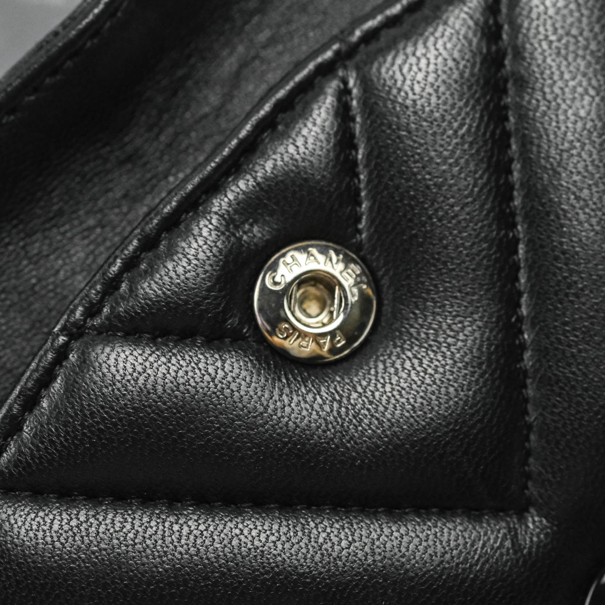 Chanel Classic Chevron M/L Medium Double Flap Bag in So Black Lambskin Leather - Luxury Handbag for Women, Perfect for Evening Events & Special Occasions