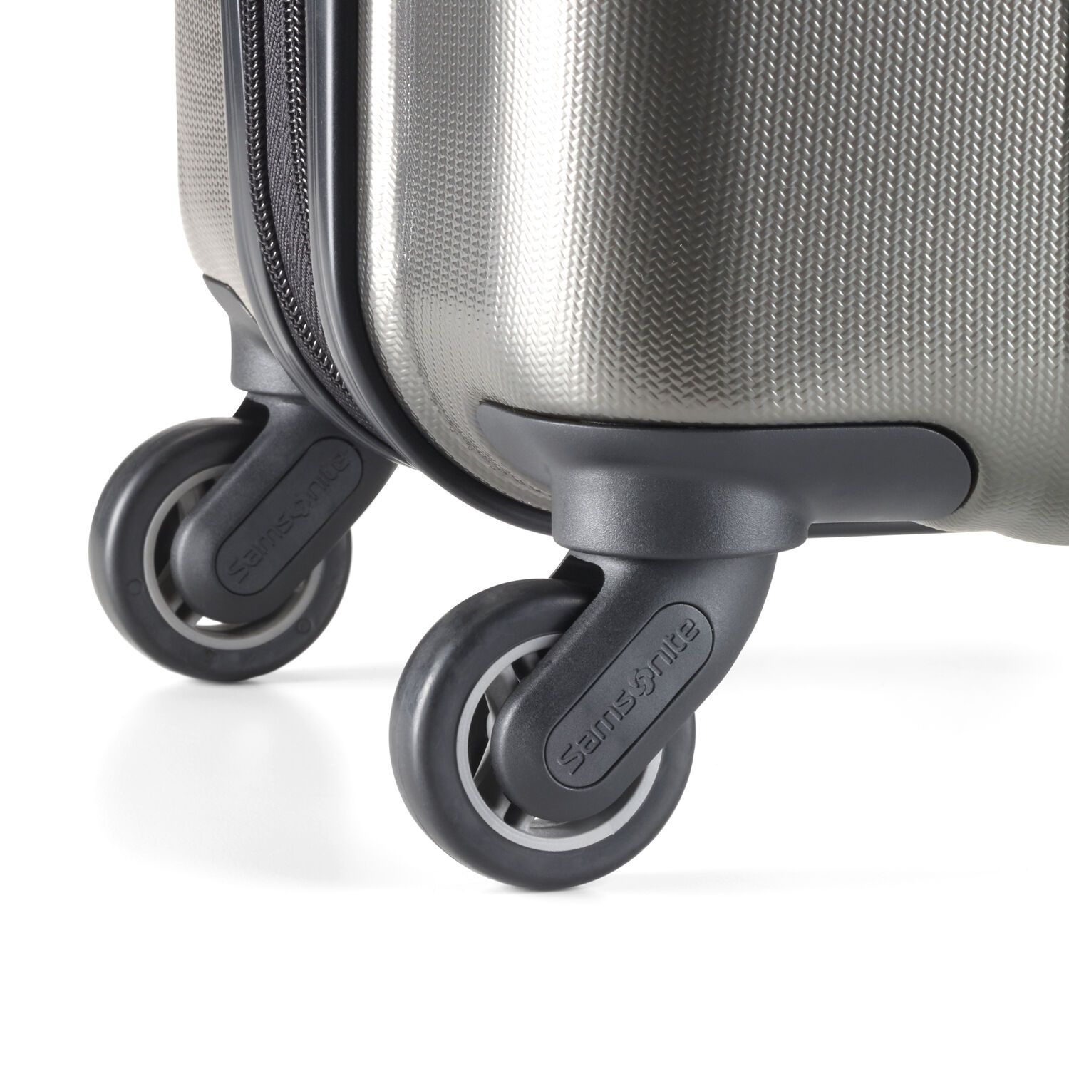 Samsonite Winfield NXT 28