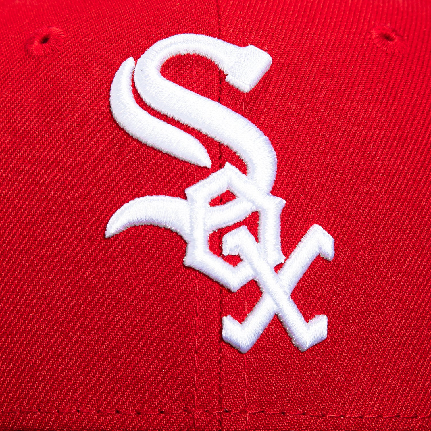New Era 59Fifty Chicago White Sox Baseball Cap - Red, Black & White Adjustable Snapback Hat for Men & Women - Perfect for Baseball Games, Streetwear & Sports Fan Gifts