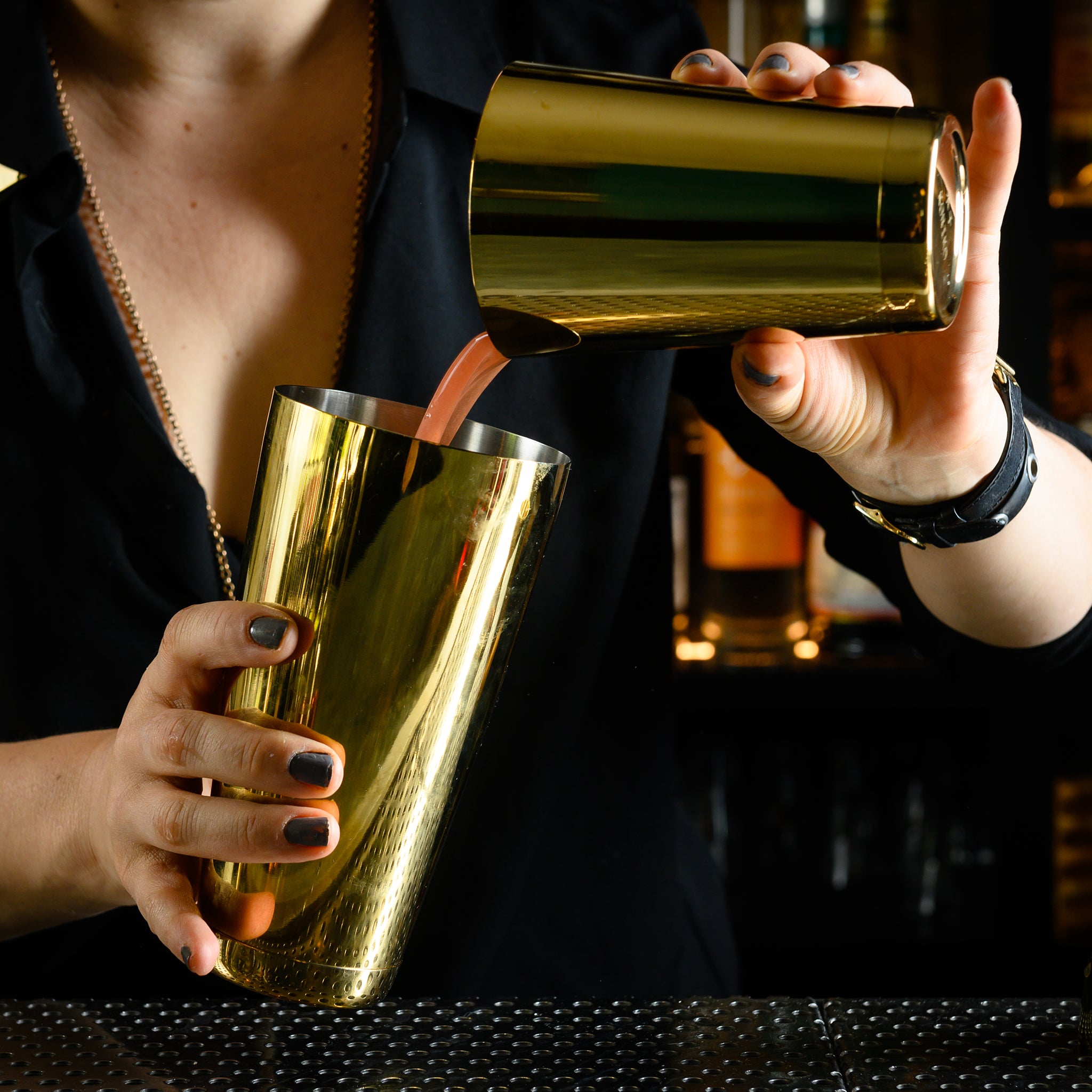 KORIKO® Large Weighted Gold Plated Cocktail Shaker Tin – 28oz (830ml) for Professional Bartenders & Home Mixologists | Perfect for Crafting Martinis, Margaritas & More