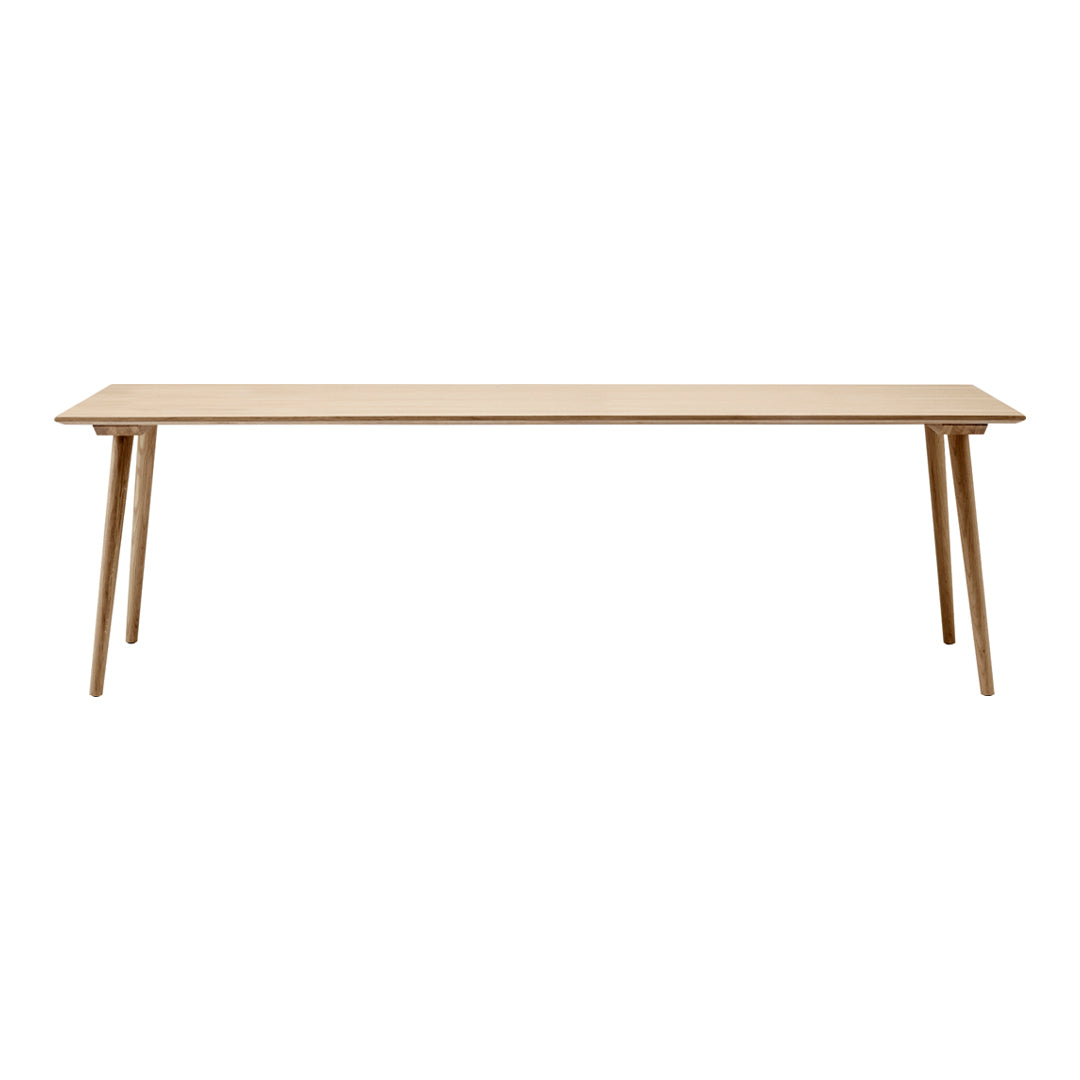 SK6 Modern Dining Table - 6-Seater Extendable Wooden Table for Kitchen & Dining Room - Perfect for Family Gatherings & Dinner Parties