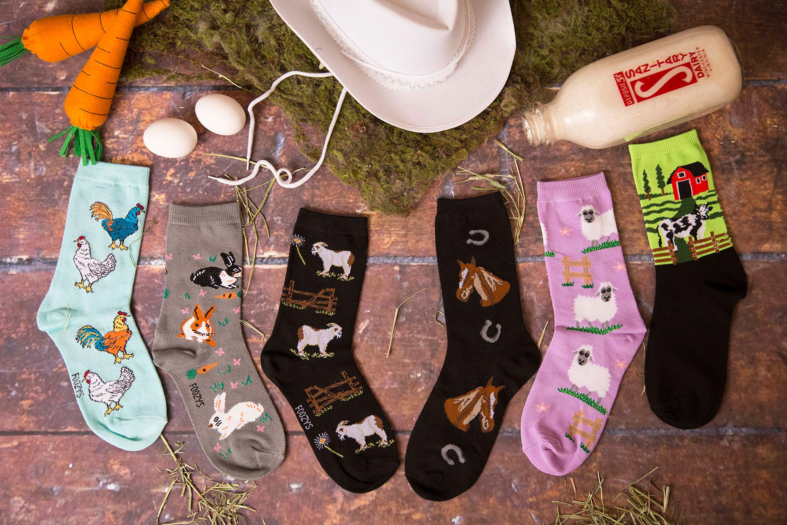 Foozys Women's Crew Socks - Raining Cats & Dogs Farm Novelty Socks (2-Pair Pack) | Soft Cotton Blend for Comfort | Perfect for Casual Wear, Gifts & Farm Animal Lovers