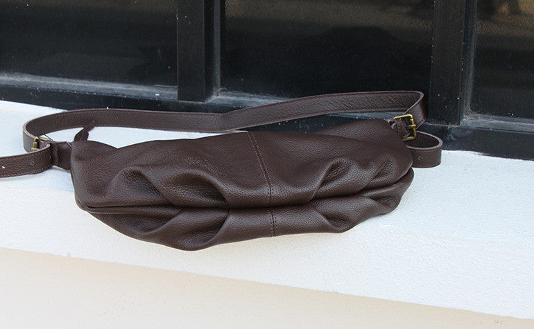 Stylish Curved Shoulder Bag for Women - Fashionable Everyday Crossbody Purse - Perfect for Work, Travel & Shopping