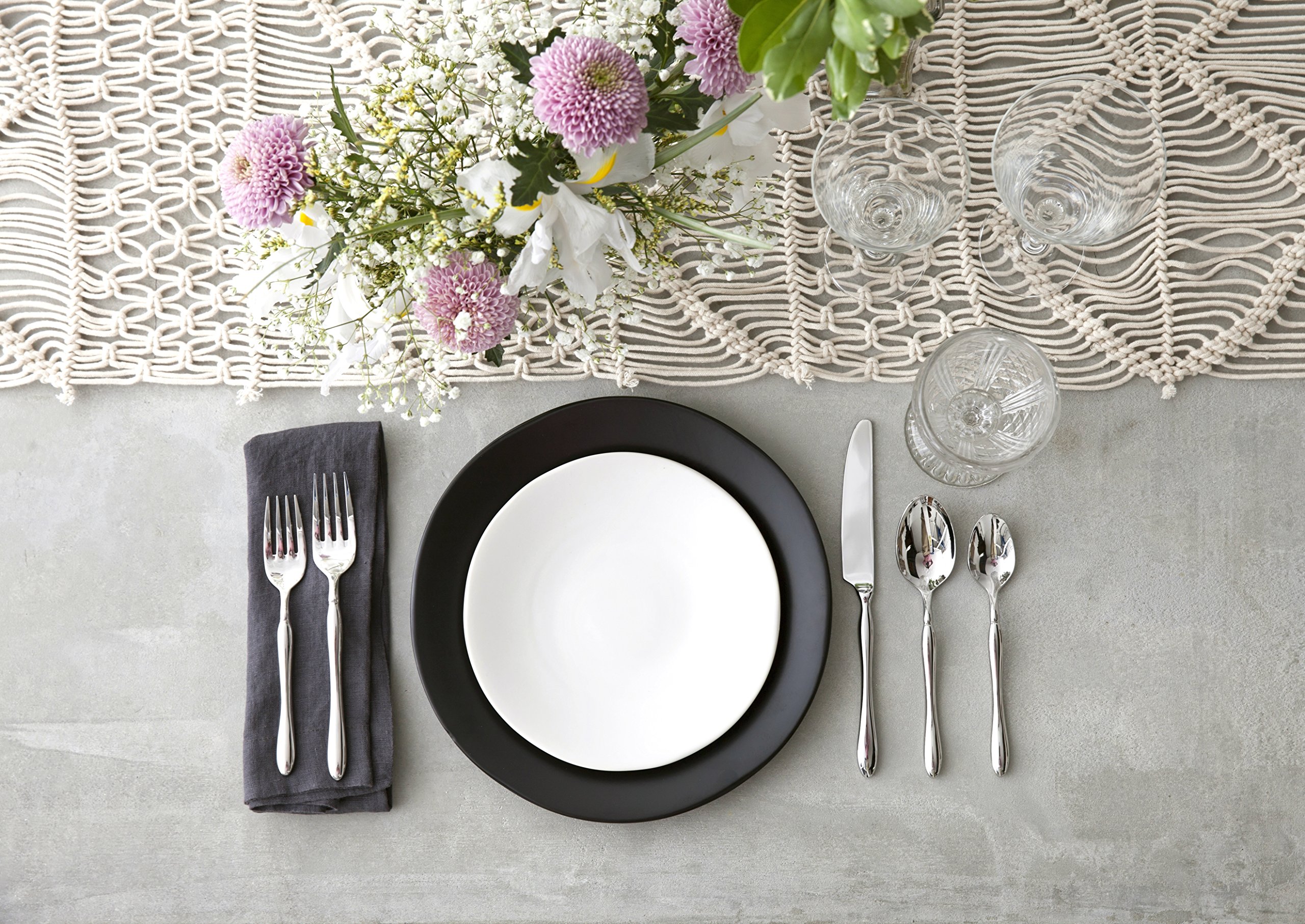 Fortessa Vitraluxe Heirloom Bread & Butter Plates - Set of 4, 6.25-Inch Elegant Dinnerware in Linen White - Perfect for Formal Dining, Tea Parties & Special Occasions