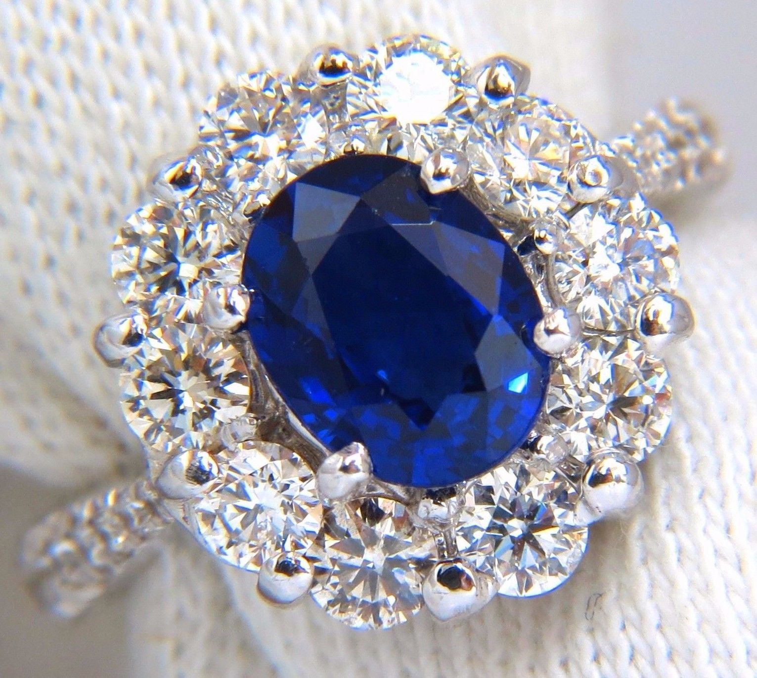 3.67CT GIA Certified Natural Vivid Royal Blue Diamond Cluster Halo Ring in 18K Gold - Perfect for Engagement, Wedding & Anniversary Gifts