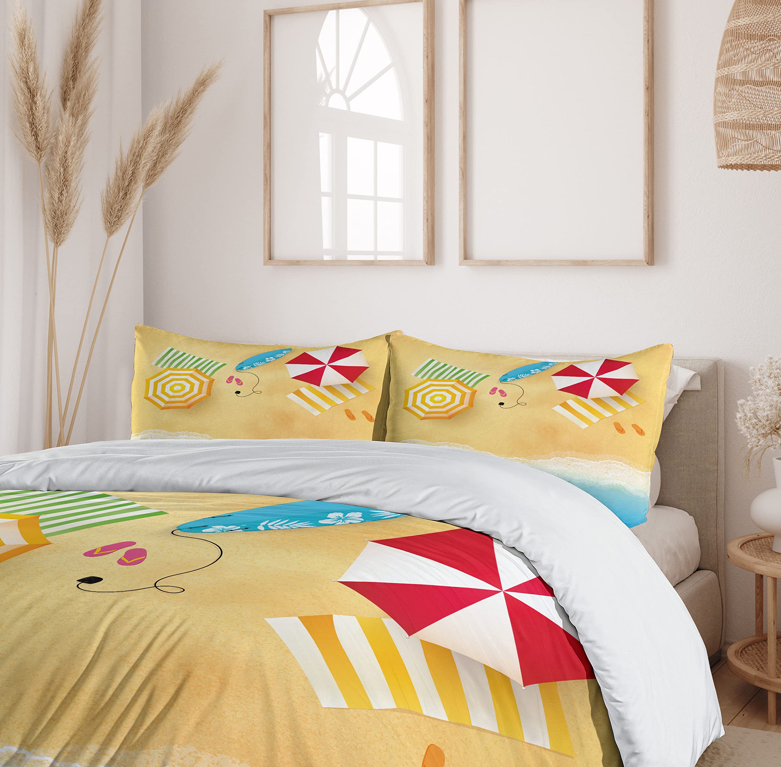 Ambesonne Beach Duvet Cover Set - Queen Size 3 Piece Coastal Bedding with Wave & Umbrella Design, Summer Themed Decorative Comforter Cover & 2 Pillow Shams | Perfect for Beach House Decor, Vacation Rental Bedrooms & Coastal Themed Master Suites