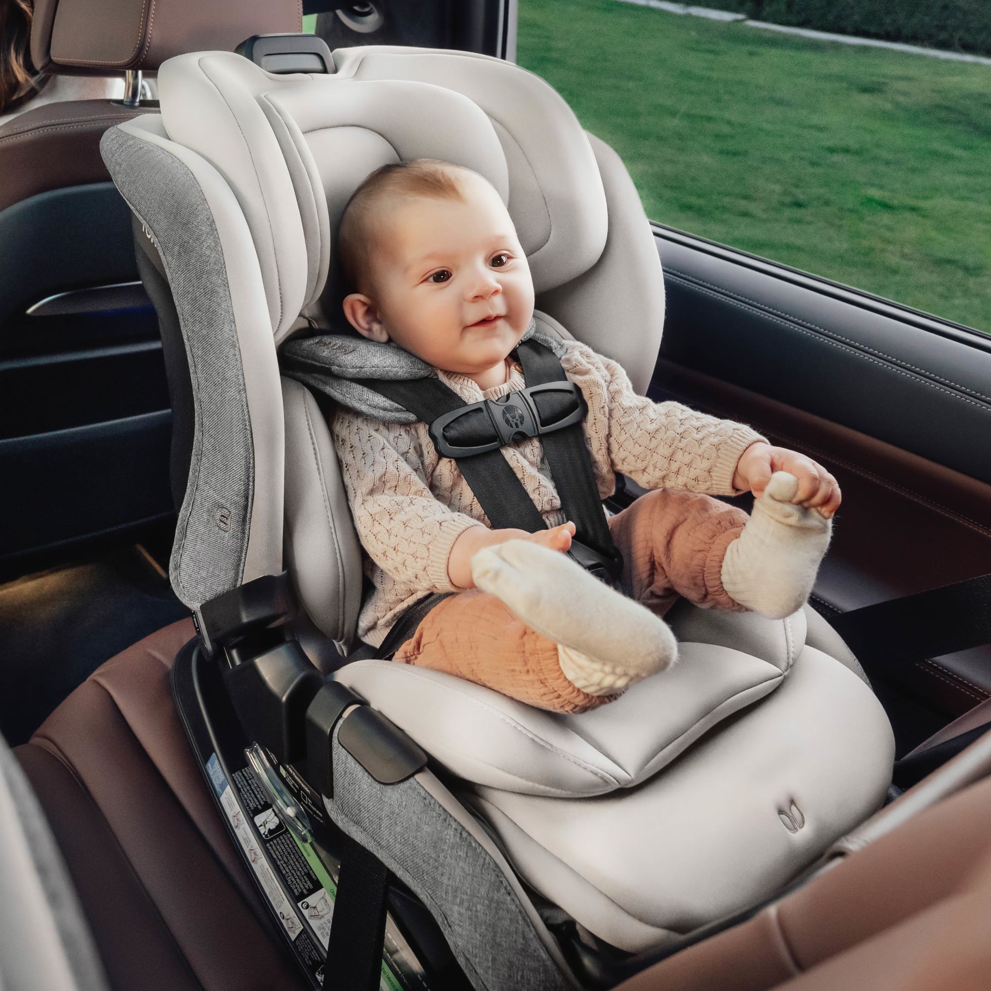 Romer Veni Convertible Car Seat for Babies & Toddlers - 3-in-1 Rear Facing, Forward Facing & Booster - Safe & Comfortable for Travel, School & Family Road Trips