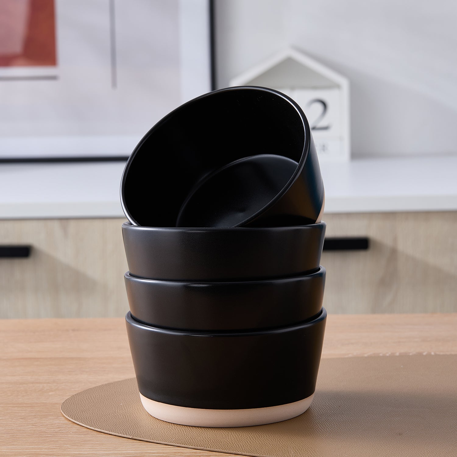 Premium Jules Stoneware Dinnerware Set - Elegant Black 16-Piece Set for Everyday Dining & Entertaining - Durable & Stylish Stoneware Plates, Bowls & Mugs - Perfect for Family Meals, Dinner Parties & Restaurant-Style Presentation