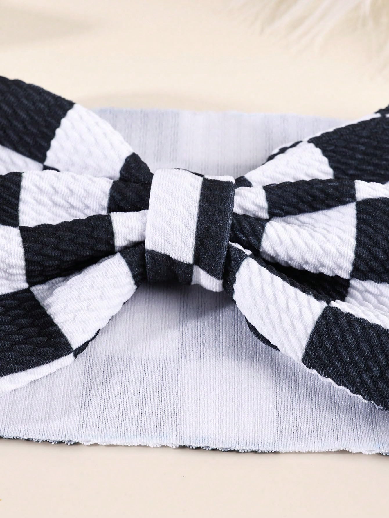 YourSchoice Vi Checkered Bow Headband for Baby - Black and White Plaid Hairband, Elastic Hair Bow for Girls, Toddler Hair Accessories - Perfect for Photos, Parties, and Everyday Outfits