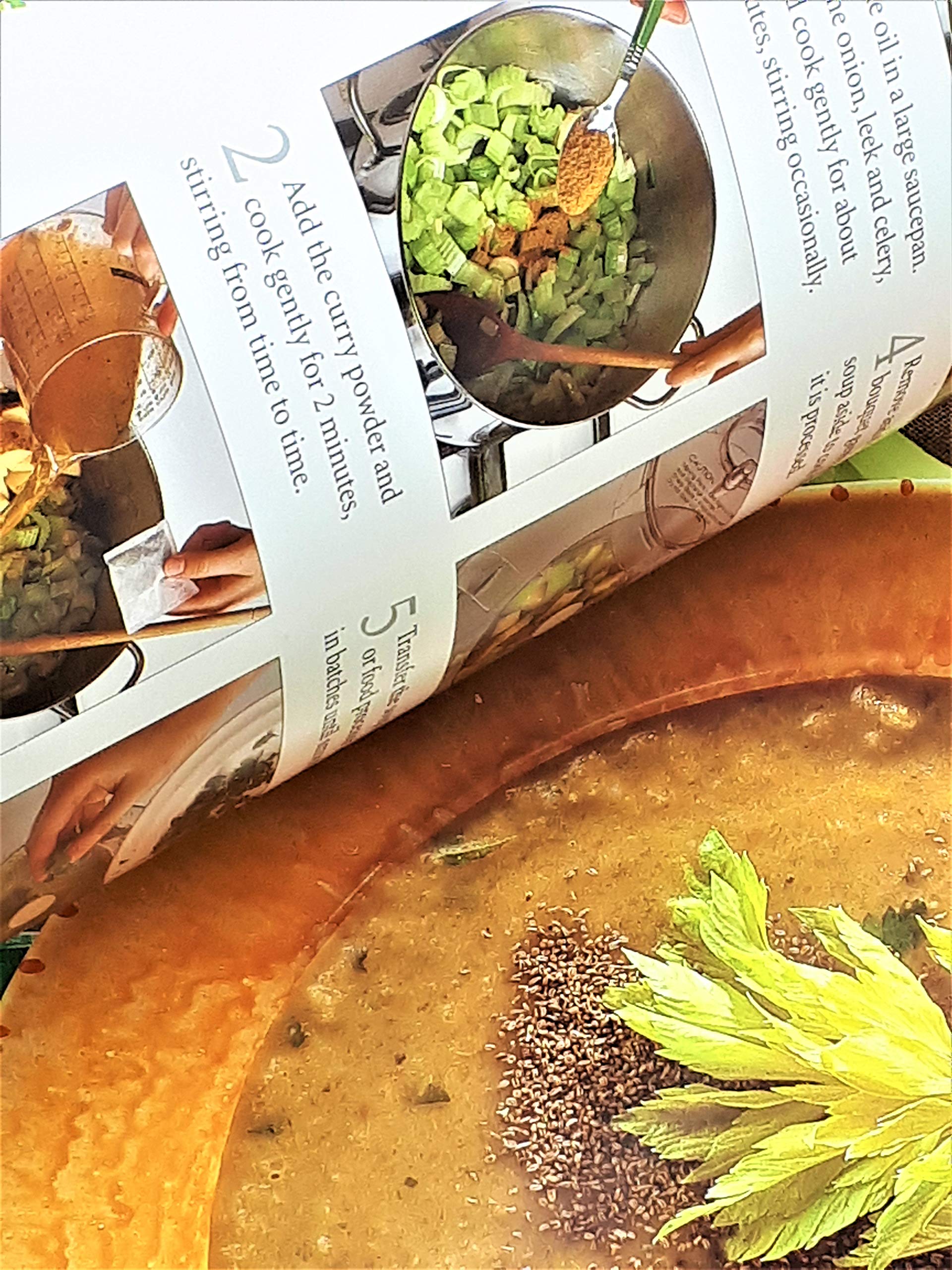The Soup Bible: Superb Ways With Classic Soups - Easy Recipes for Family Dinners & Cozy Winter Nights