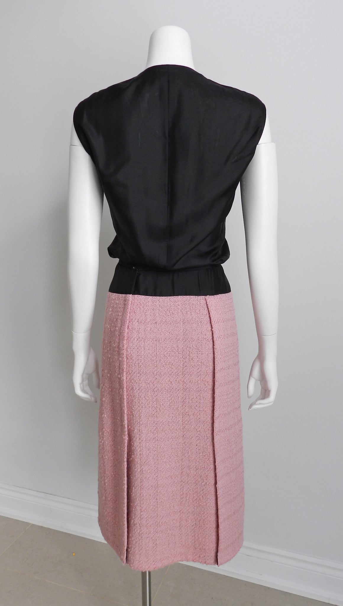 Vintage Chanel 1963 Pink Haute Couture Suit - Authentic Documented Collector's Piece for Fashion Shows & Special Occasions