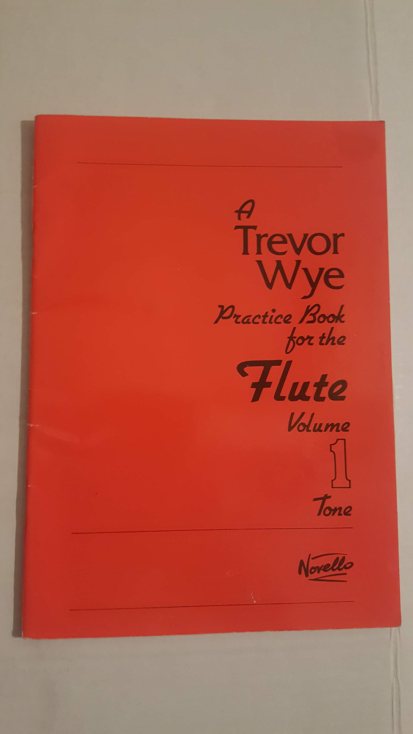 Trevor Wye Practice Book for Flute: Volume 1 - Tone Development Exercises | Essential Flute Technique Guide for Beginners & Intermediate Players | Perfect for Home Practice & Music Lessons