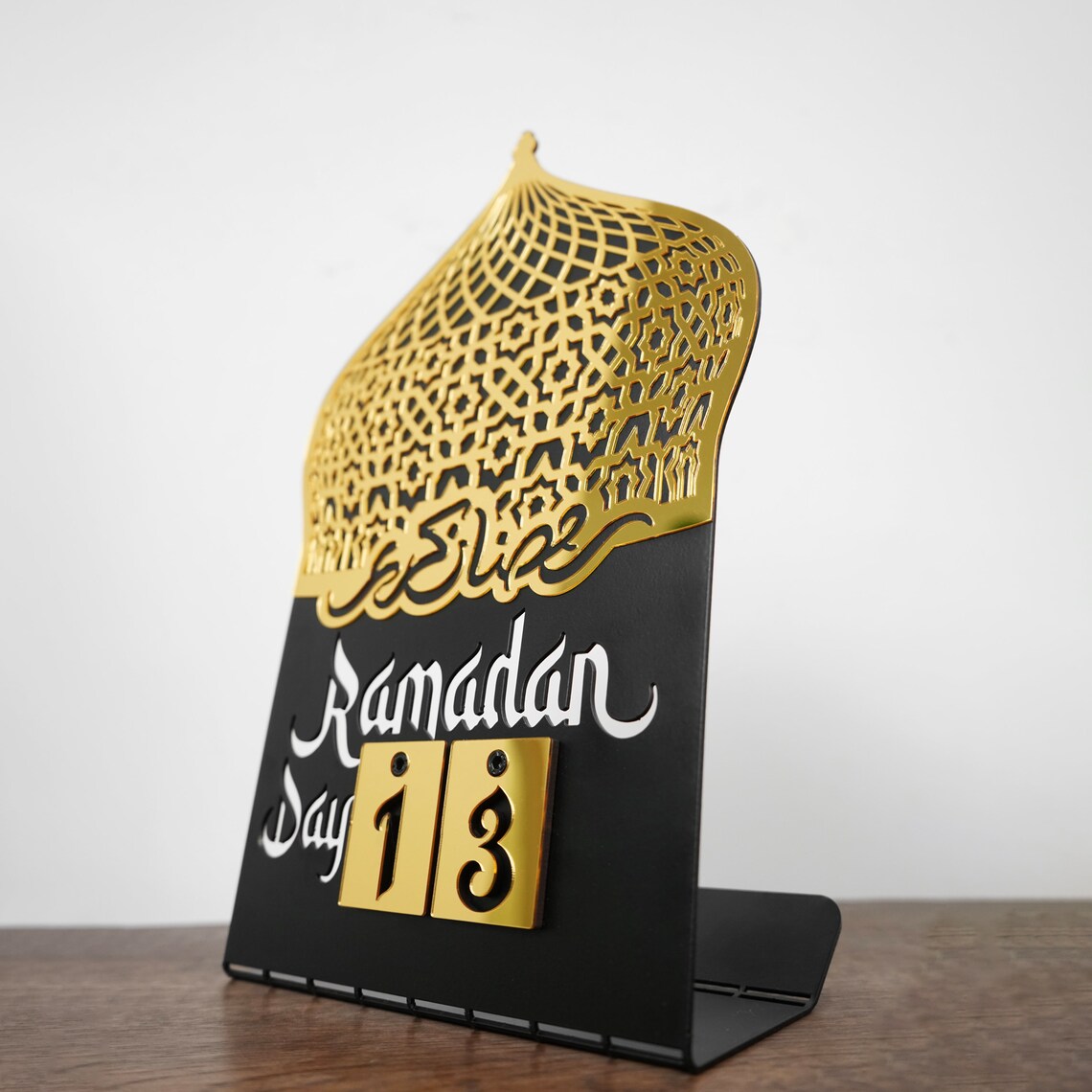 Ramadan Calendar - Metal & Acrylic Islamic Table Decor for Home & Office - Perfect Muslim Gift for Eid, Iftar & Islamic Holidays
