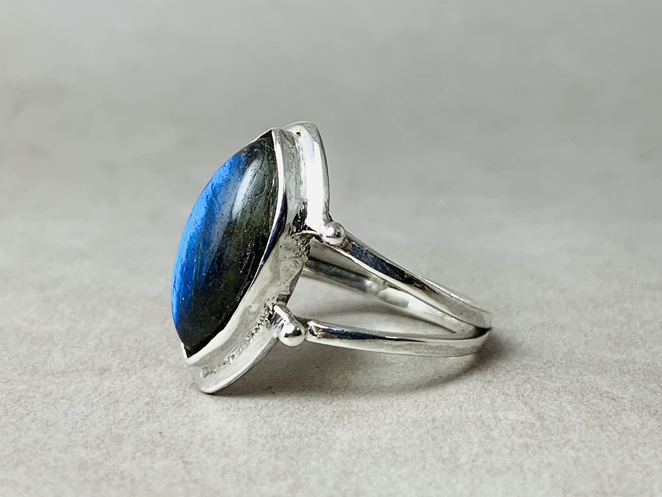 925 Sterling Silver Labradorite Marquise Ring for Women - Elegant Statement Jewelry Gift for Her, Perfect for Parties, Weddings & Special Occasions