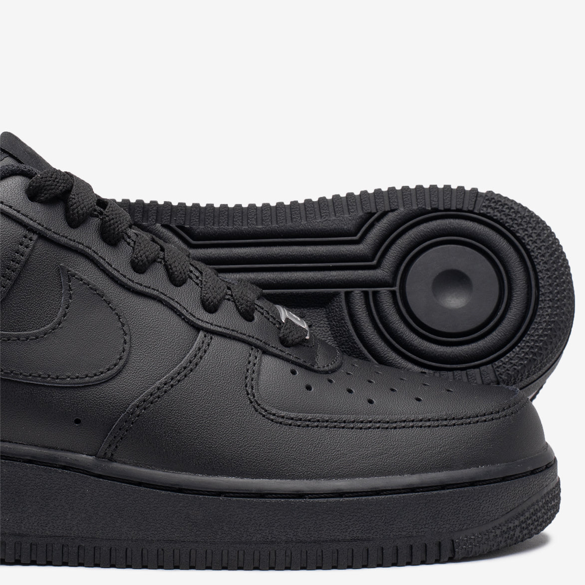 Nike Air Force 1 Low '07 Men's Sneakers - Black/Black - Casual Basketball Shoes for Streetwear & Everyday Wear
