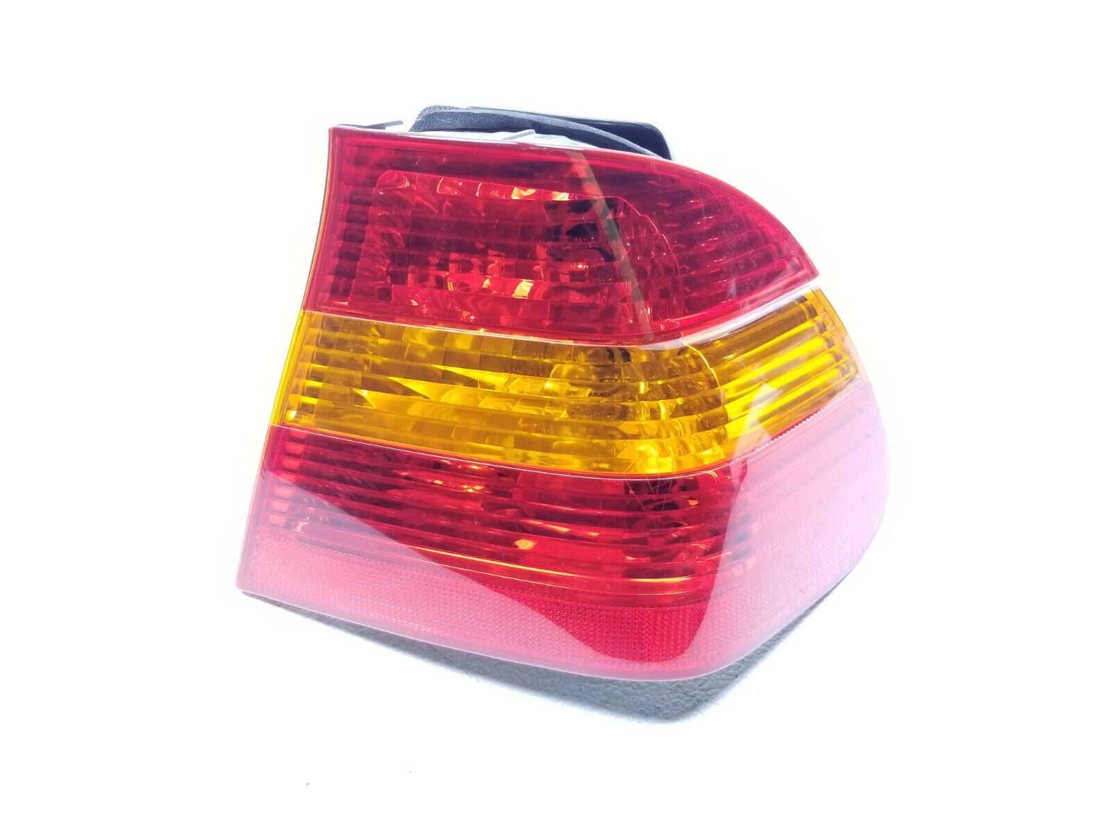 BMW E46 Sedan Right Passenger Tail Light OEM Replacement - Compatible with 2001-2005 Models - Perfect for Night Driving & Car Restoration Projects