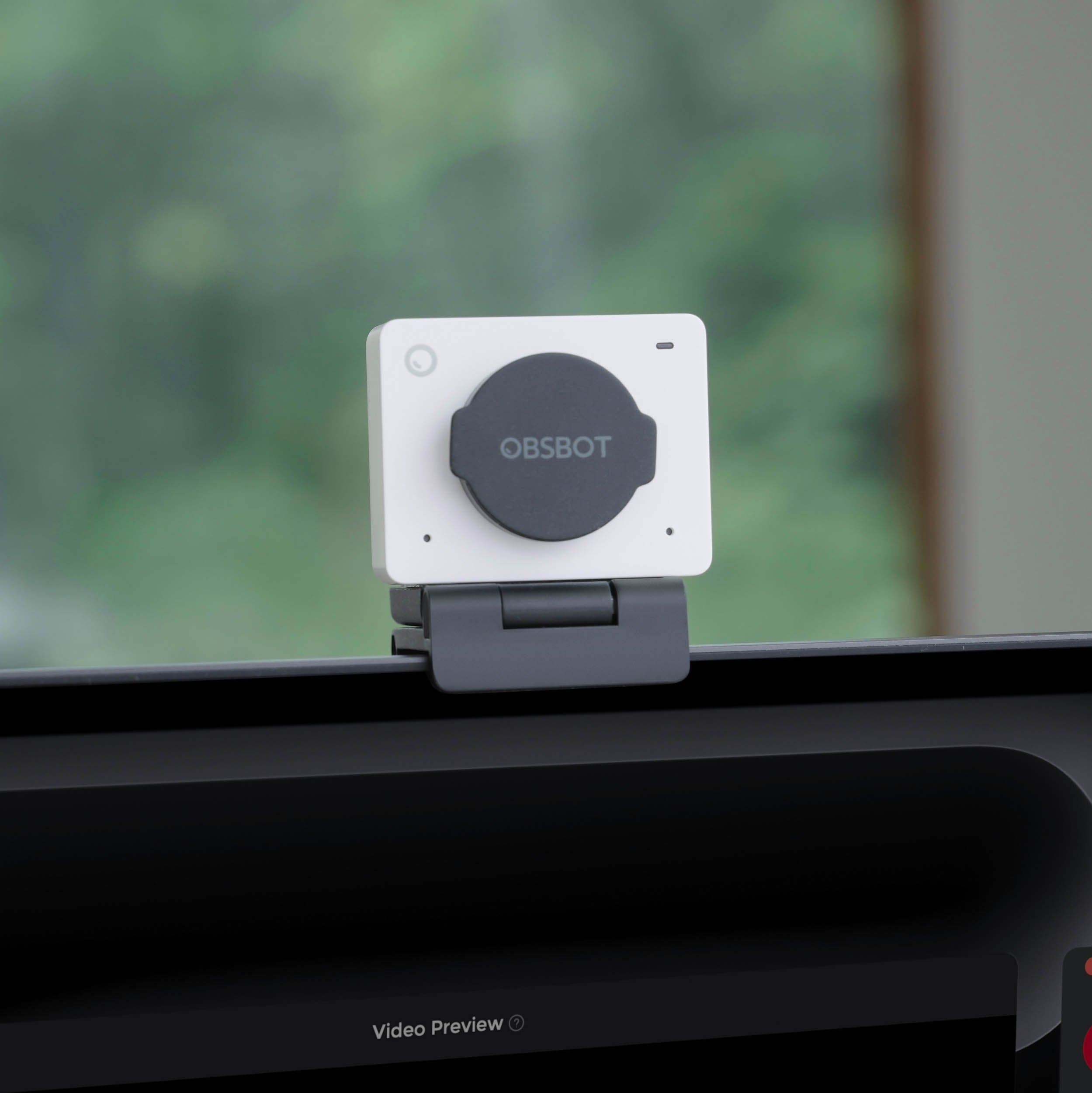 Meet 2 AI-Powered 4K Webcam with Auto Framing (OWG 2311 CE, OWW 2311 CE, OWB 2311 CE) - Perfect for Video Conferencing, Live Streaming & Remote Work