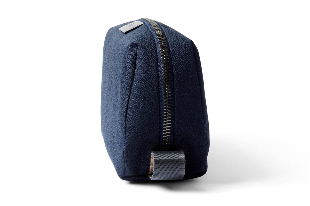 Bellroy Premium Travel Toiletry Bag - Water-Resistant & Compact Organizer for Men & Women | Perfect for Air Travel, Gym, Camping & Weekend Getaways