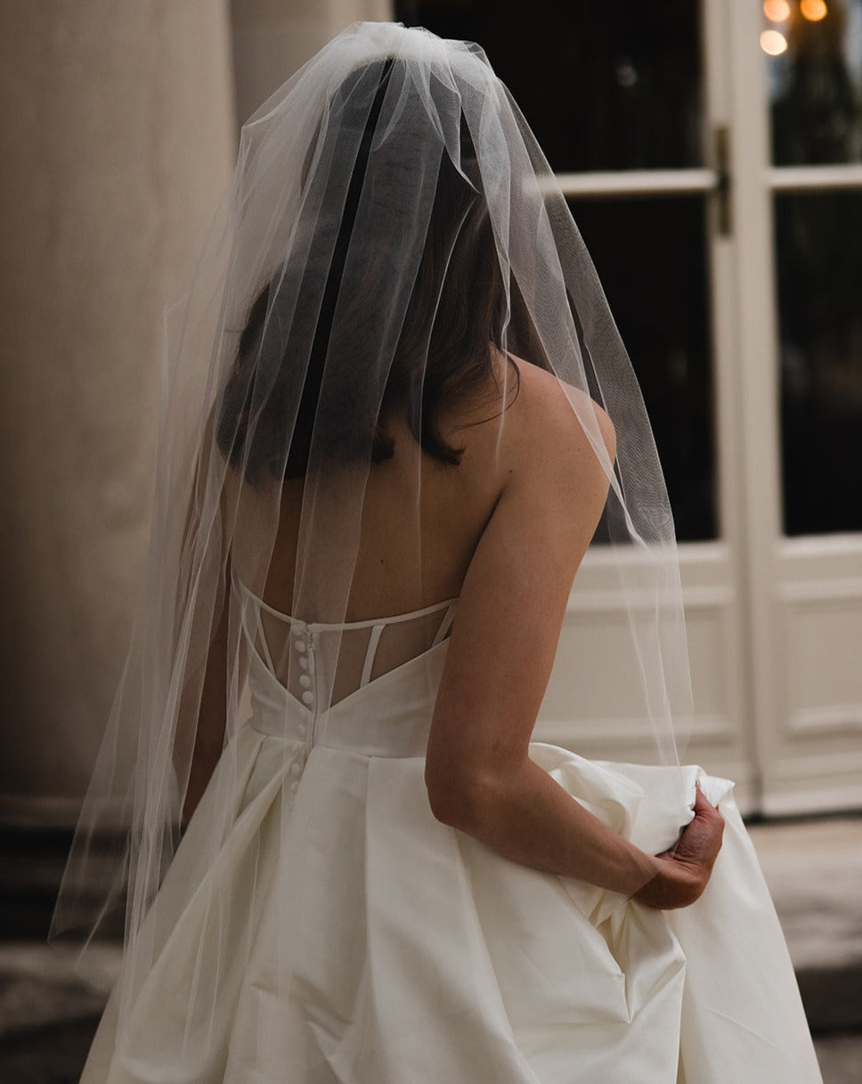 Elegant Simple Cut Edge Veil - Perfect for Weddings, Bridal Accessories & Special Occasions