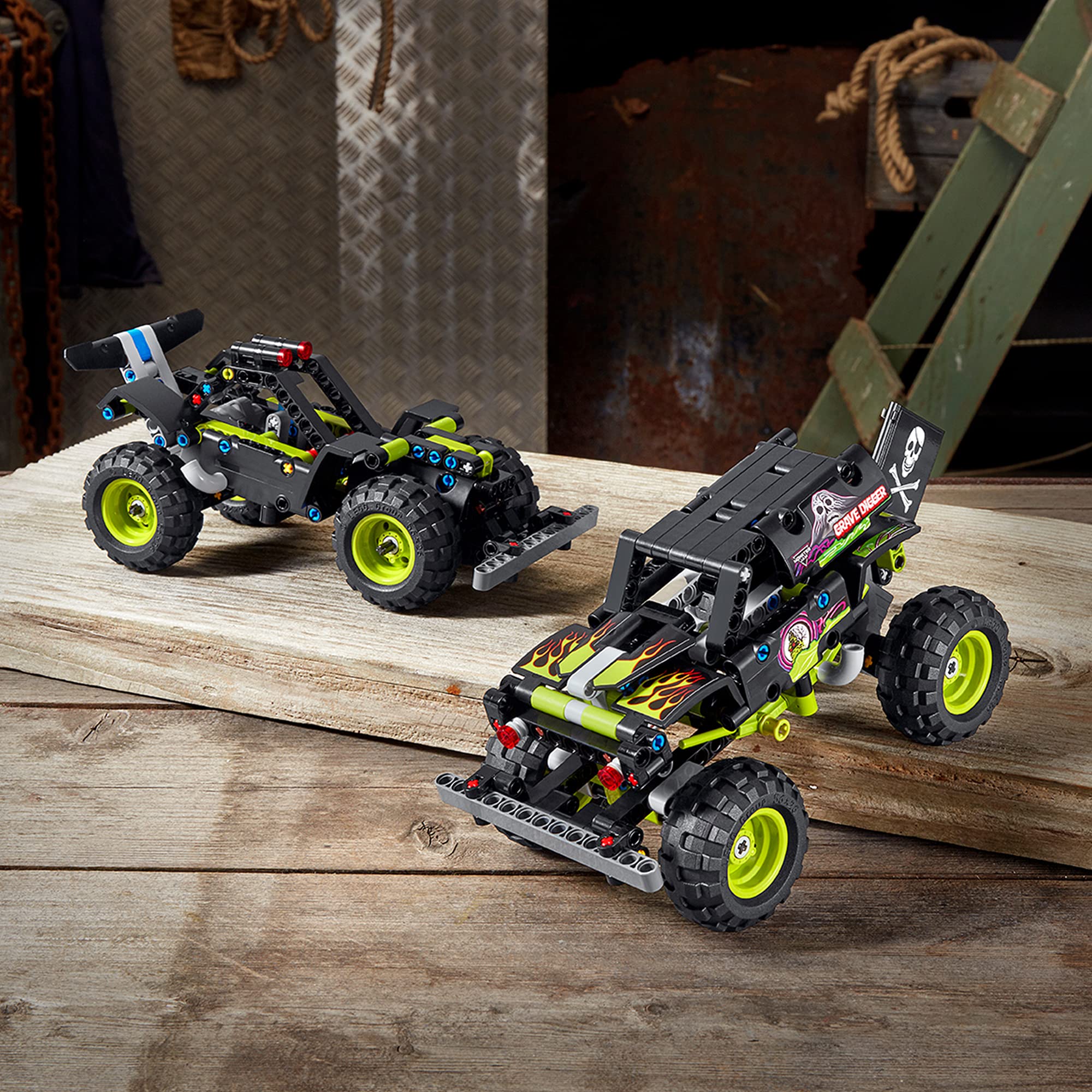 LEGO 42118 Technic Monster Jam Grave Digger - 2-in-1 Monster Truck & Off-Road Buggy Building Toy Kit, STEM Construction Set for Kids Ages 7+, Perfect Gift for Boys & Girls - Ideal for Playtime, Birthday Presents & STEM Learning Activities