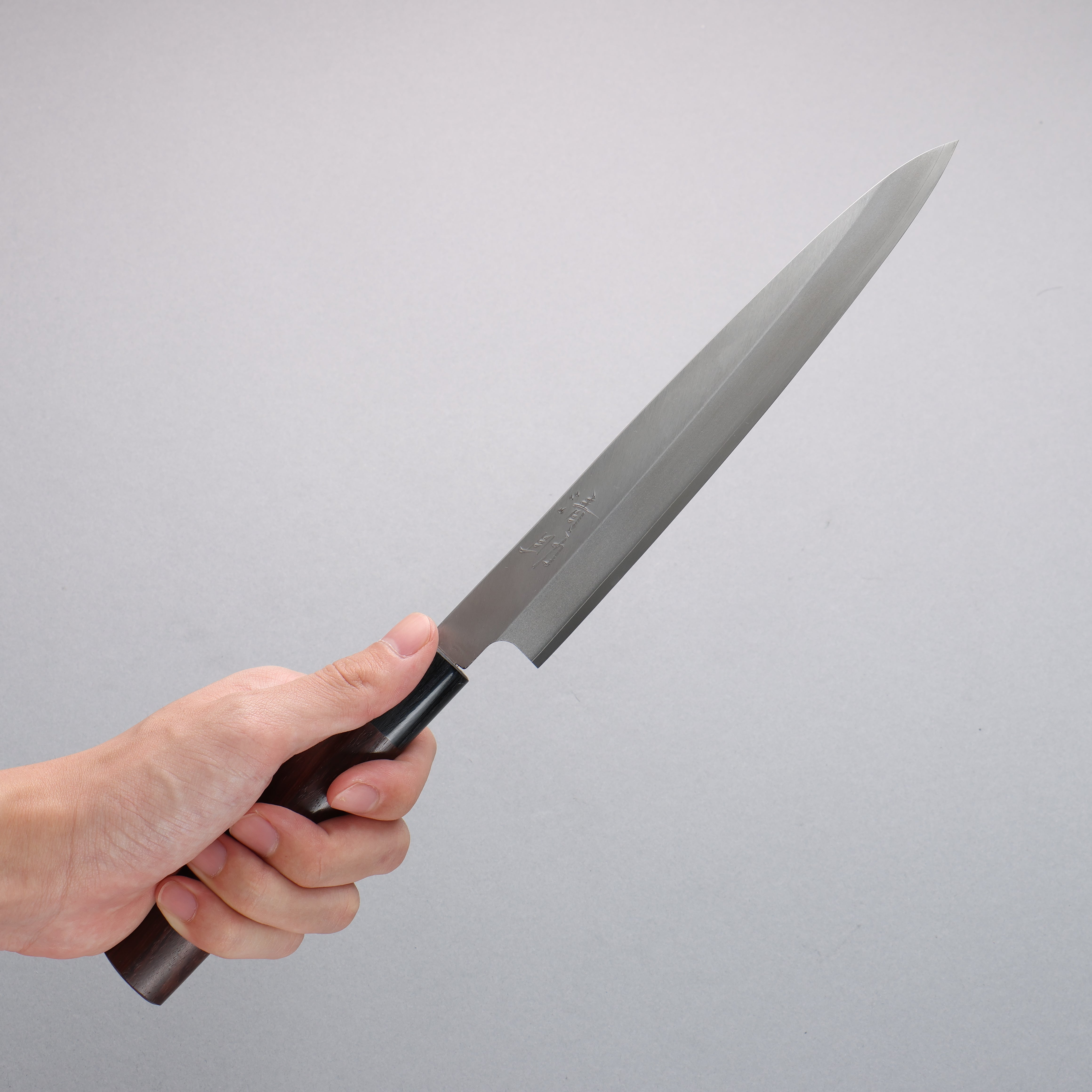 Premium Seisuke VG1 Kasumitogi Yanagiba 210mm Japanese Sushi Knife with Rosewood Handle – Perfect for Sushi Chefs & Home Cooking Enthusiasts