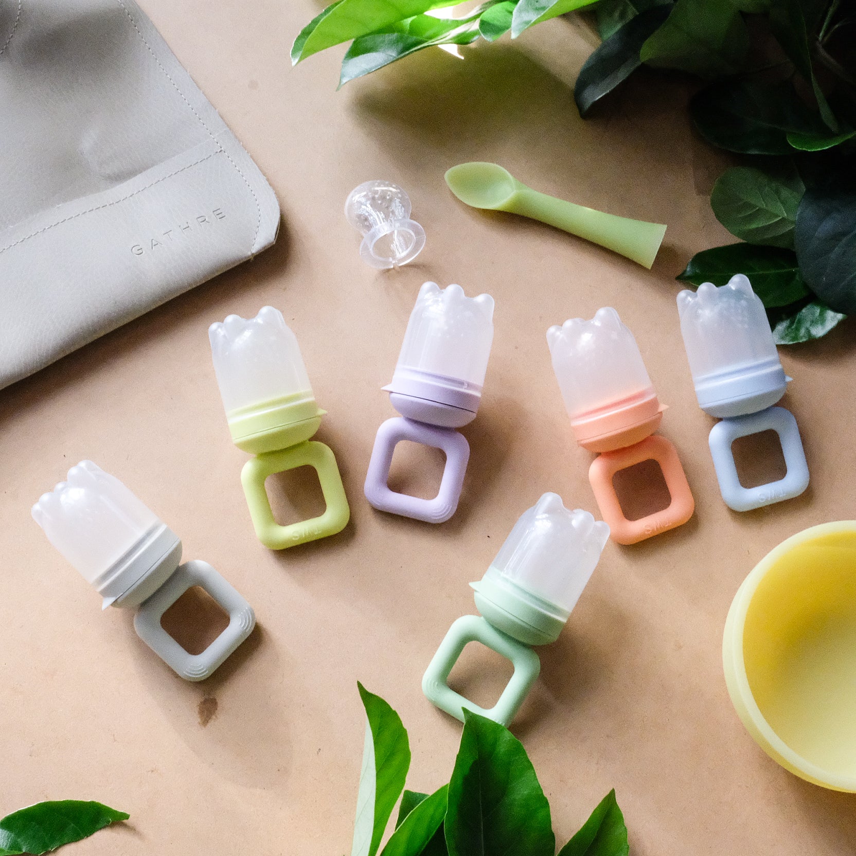 Organic Silicone Baby Teether Feeder - BPA Free, Safe for Infants & Toddlers - Perfect for Soothing Sore Gums & Introducing Solids | Ideal for Home, Travel & Daycare Use
