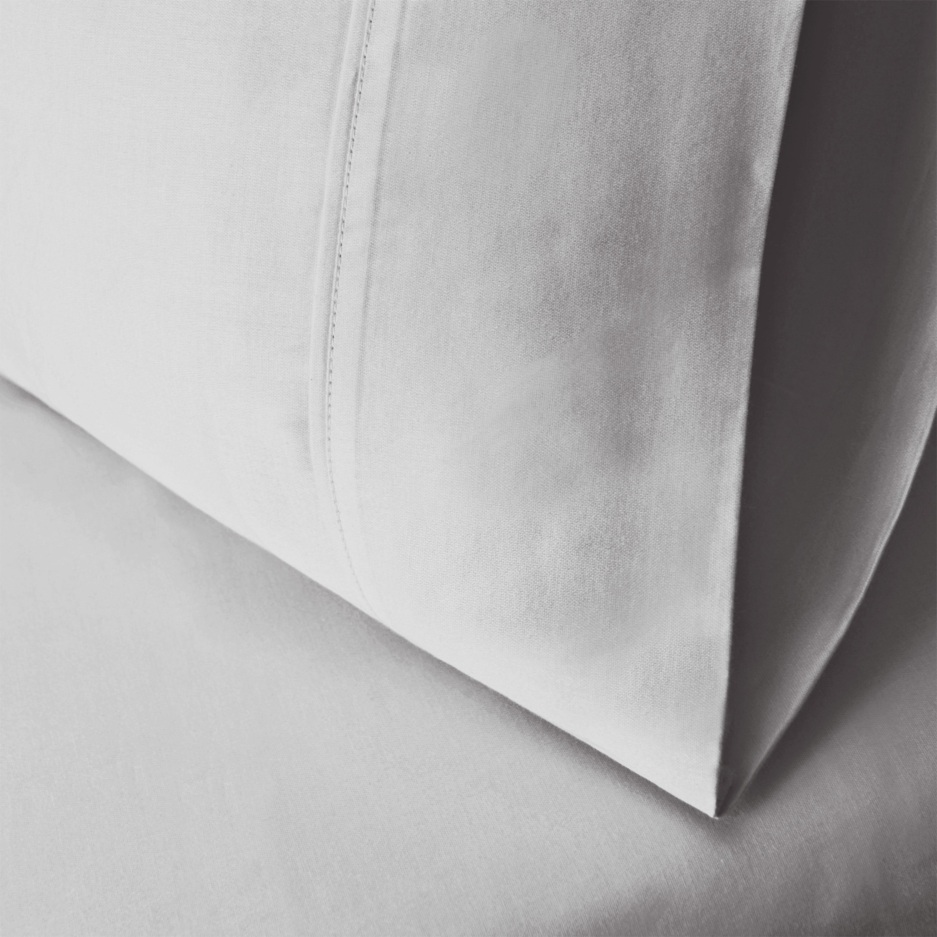Premium Egyptian Cotton 300 Thread Count Pillowcase Set (2 Pack) - Ultra Soft & Breathable Bedding for Luxury Hotels, Home Decor & Gift Giving