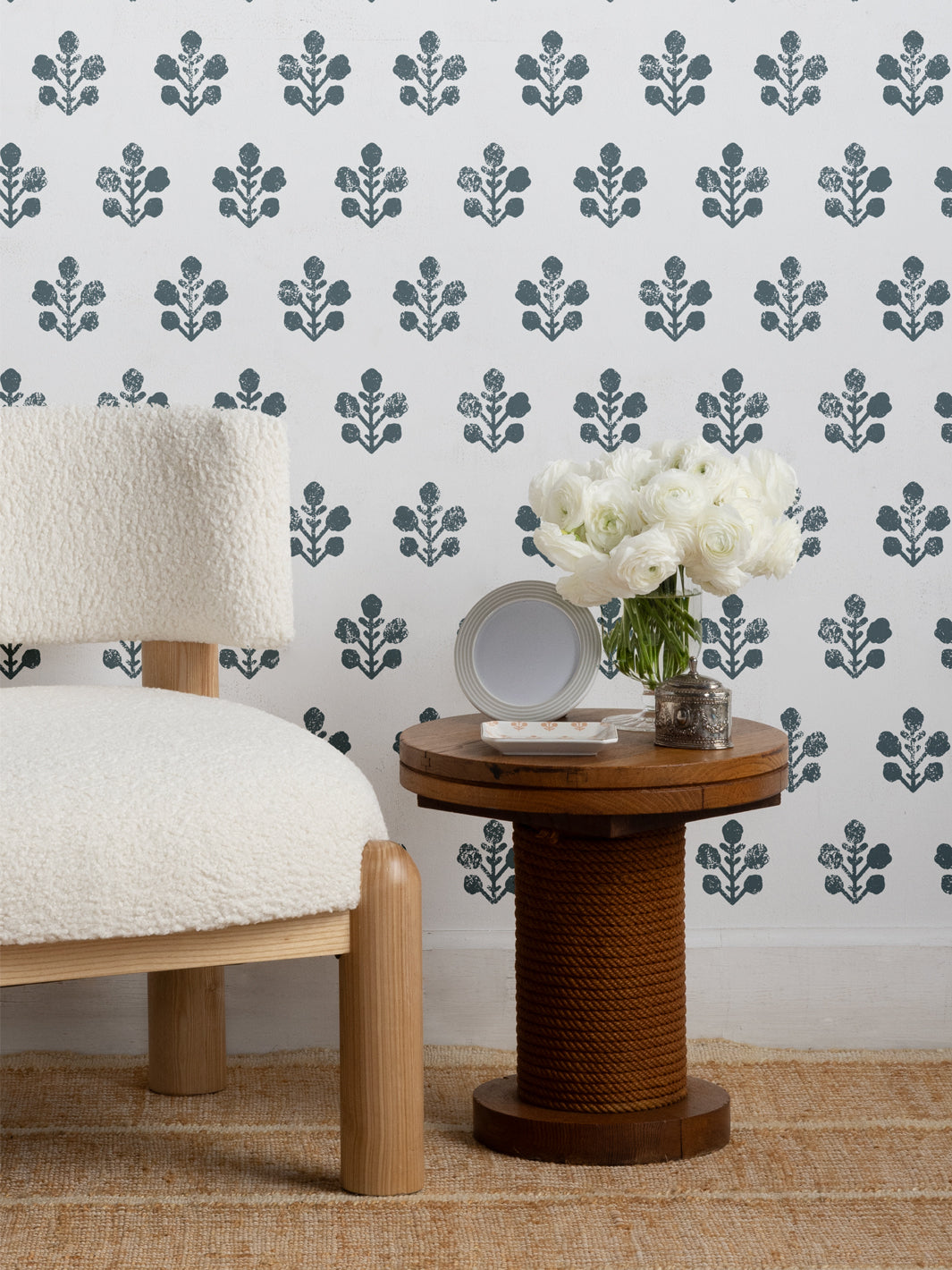 Sugar Paper Ocean Ensley Large White Ground Wallpaper - Perfect for Living Room, Bedroom & Home Decor
