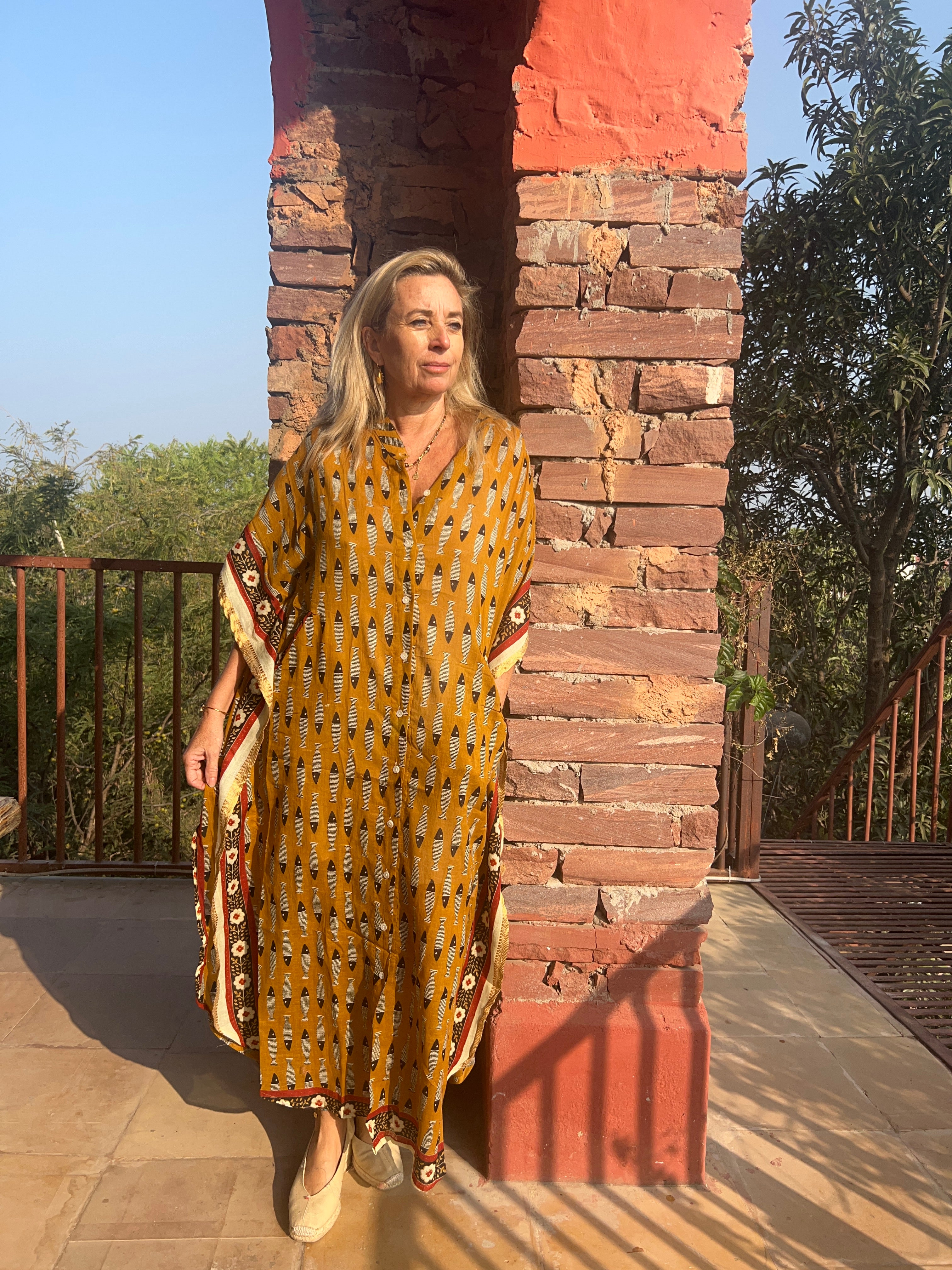 Stylish Women's Beach Kaftan Maxi Dress - Freddy Flowy Cover Up for Summer Vacation, Poolside Lounging & Boho Chic Outfits