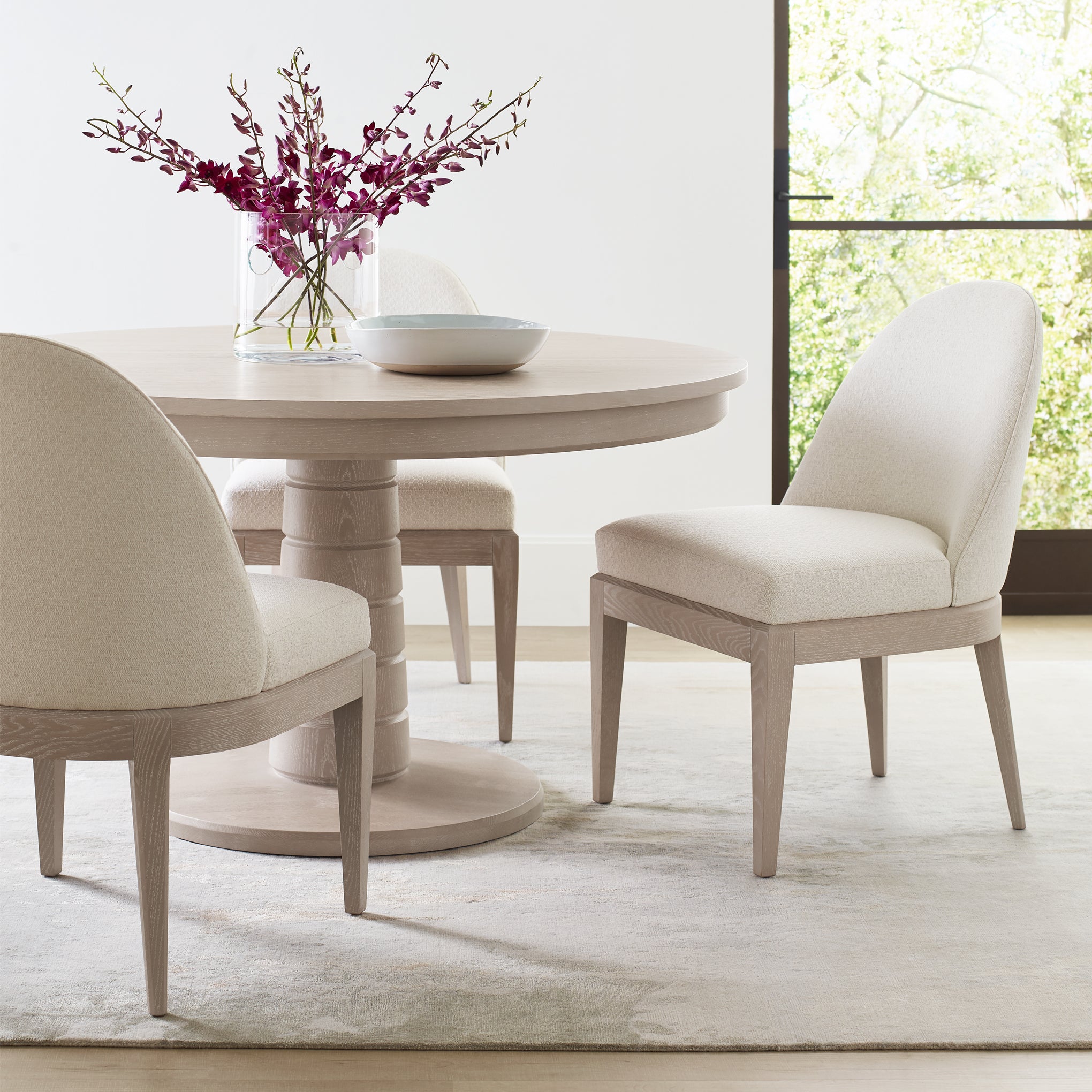 Maidstone Round Pedestal Dining Table - Elegant Centerpiece for Kitchen, Dining Room & Small Space Gatherings