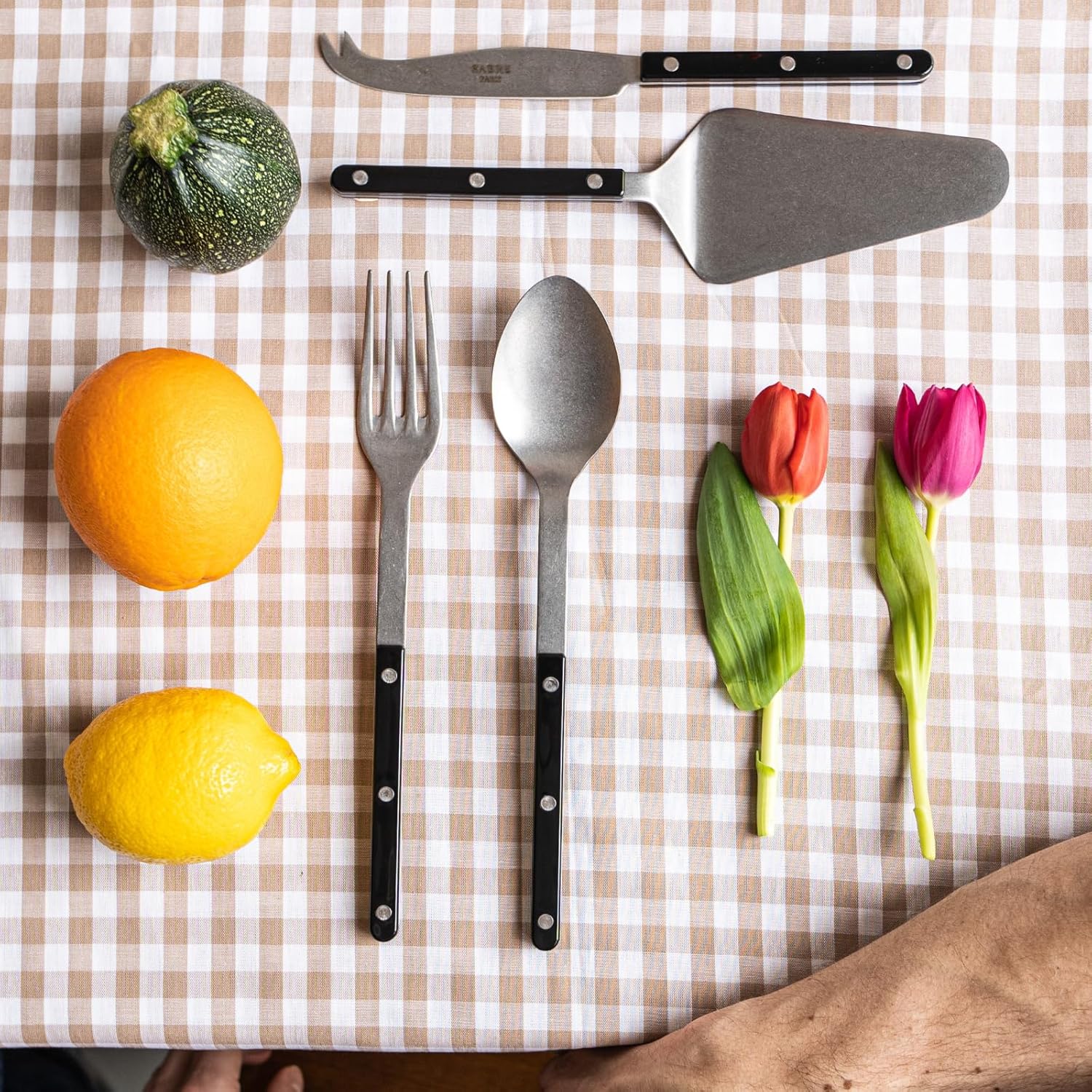 4-Piece Vintage Bistro Serving Set - 2 Stainless Steel Flatware, Serrated Pie Server & Cheese Knife - Dishwasher Safe Black Matte Cutlery for Dinner Parties, Cheese Boards & Hosting Gifts