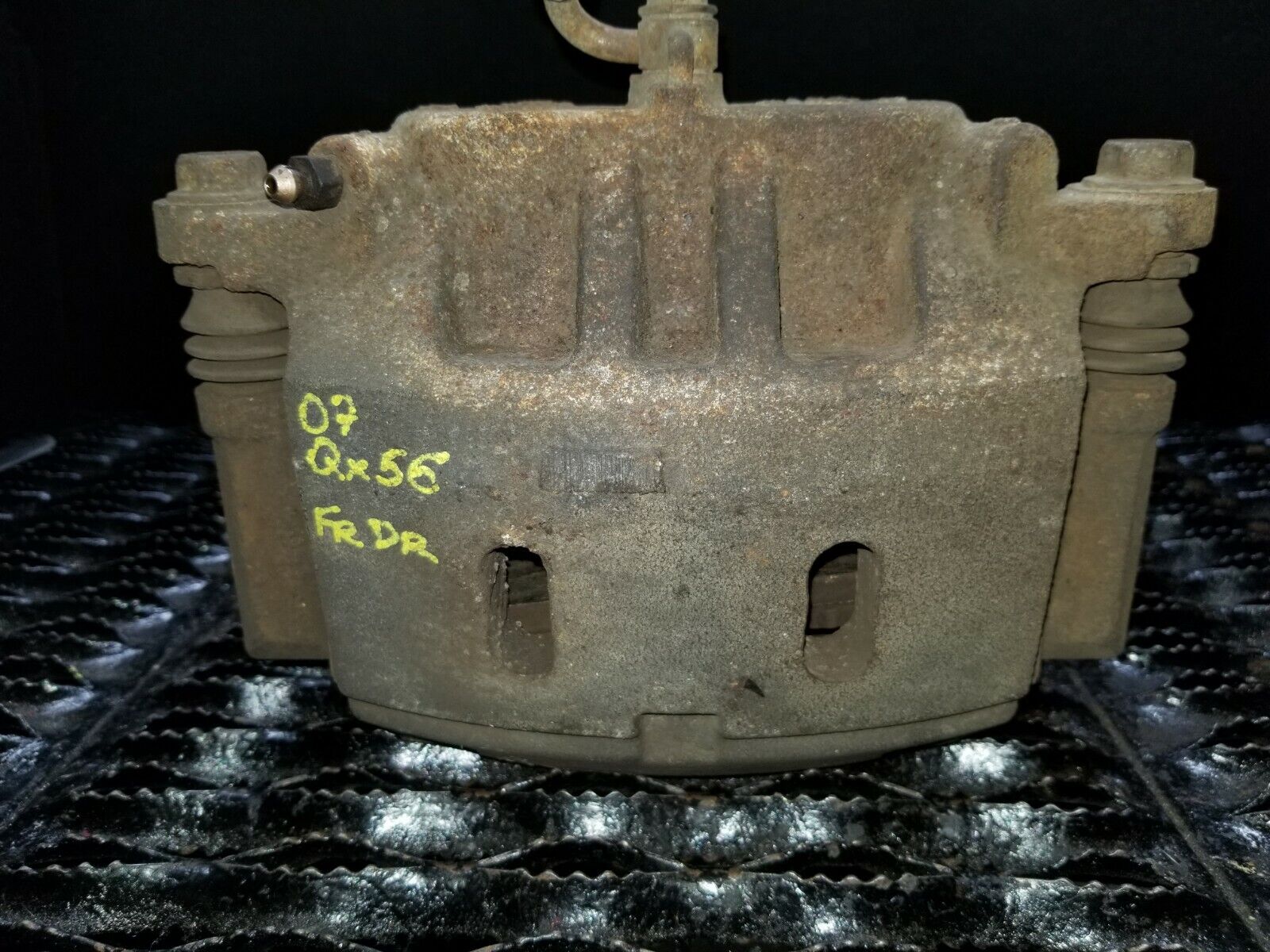 04 05 06 07 Infiniti QX56 Front Left Driver Side Brake Caliper OEM Replacement - Perfect for Smooth Braking & Safe Driving