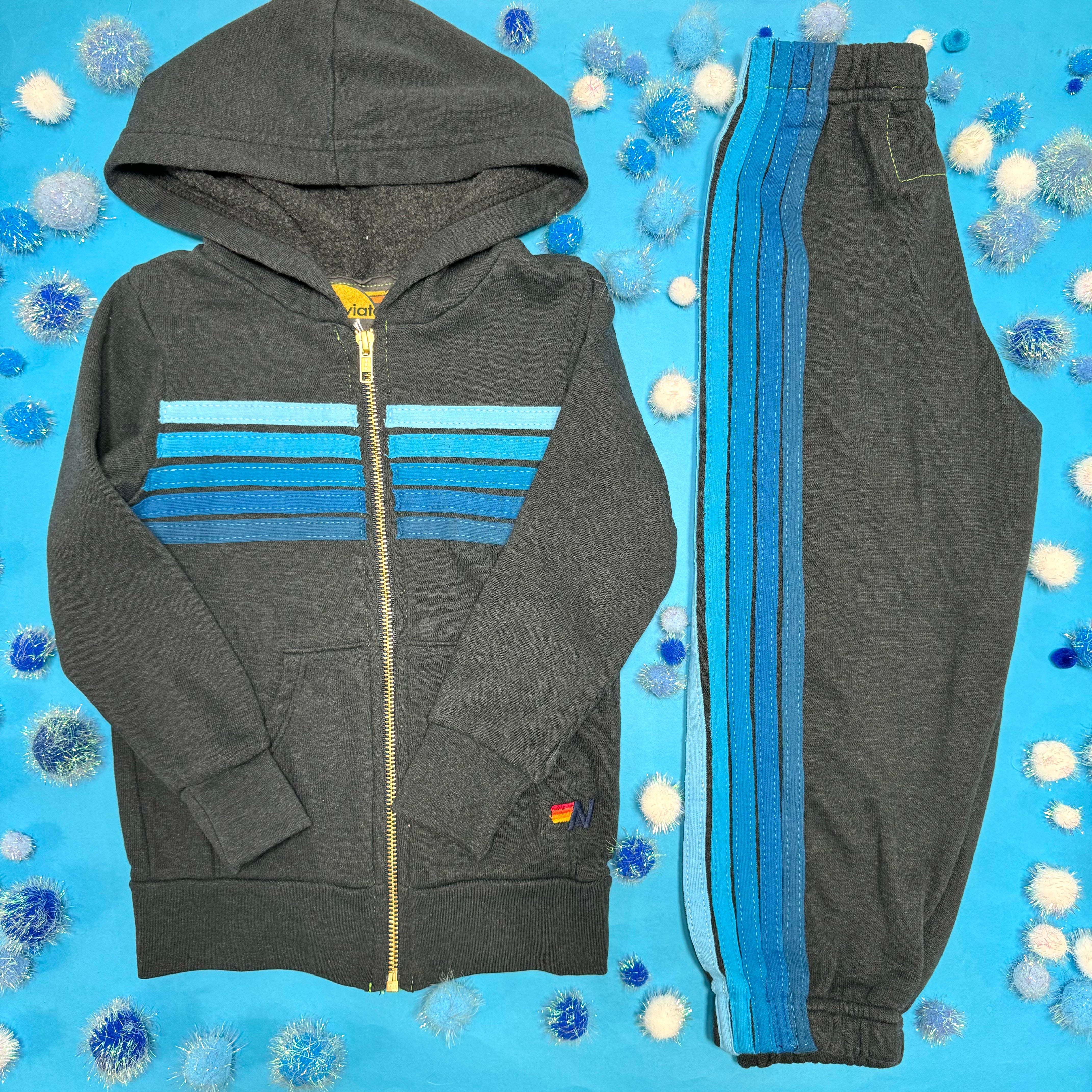 5-Stripe Zip-Up Hoodie for Men & Women - Stylish & Comfortable Pullover for Casual Wear, Gym, and Outdoor Activities