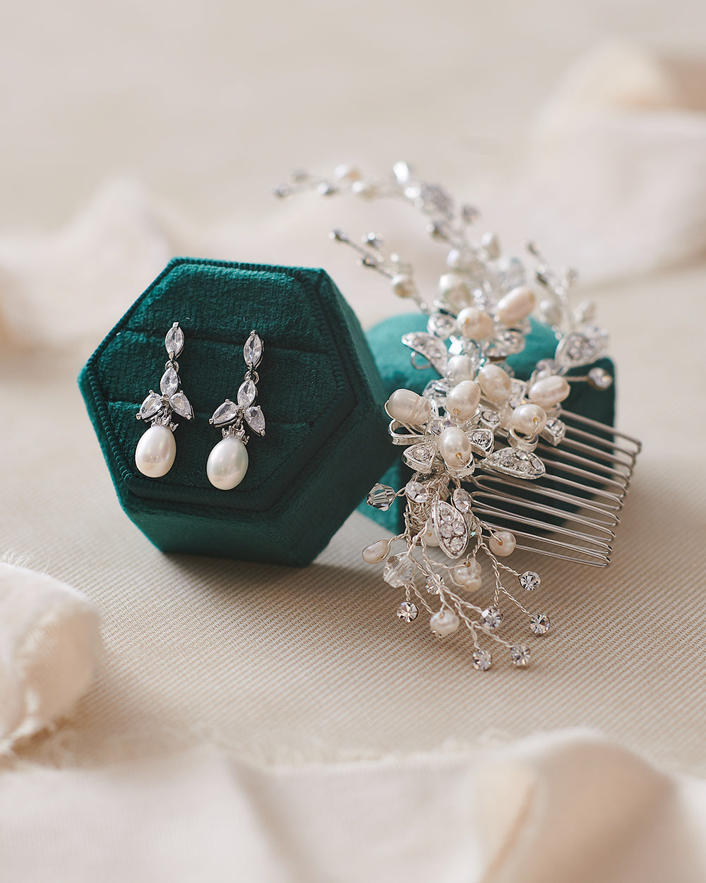 Angela Pearl Comb - Elegant Hair Accessory for Women | Perfect for Weddings, Prom & Special Occasions