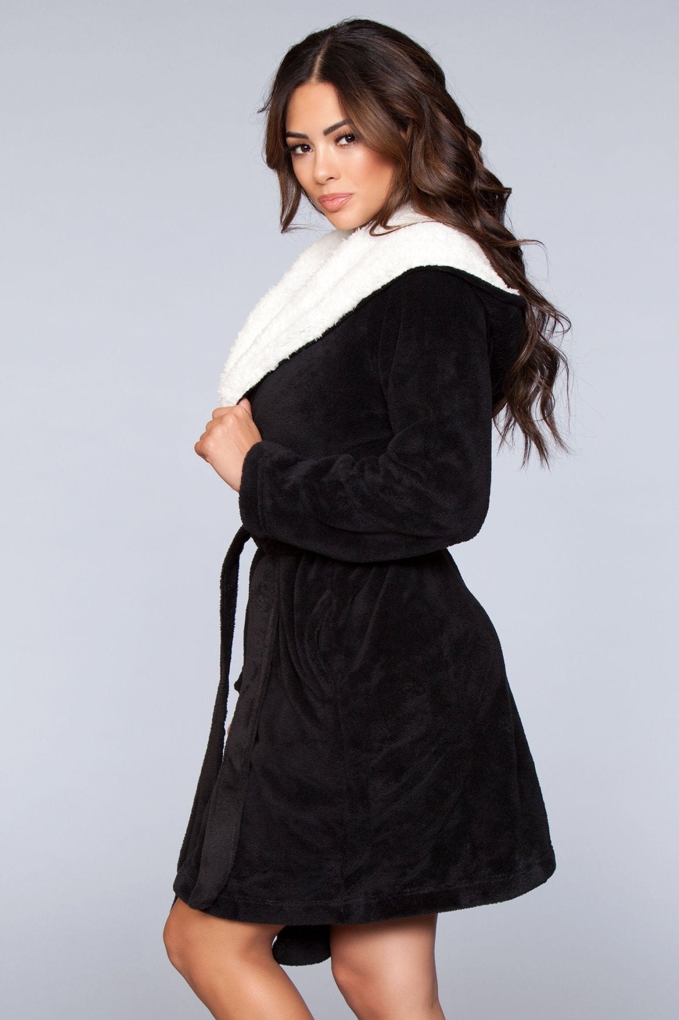 BeWicked Women's Janet Plush Fleece Color Block Robe - Soft Cozy Bathrobe with Pockets for Spa, Lounge & Winter Warmth
