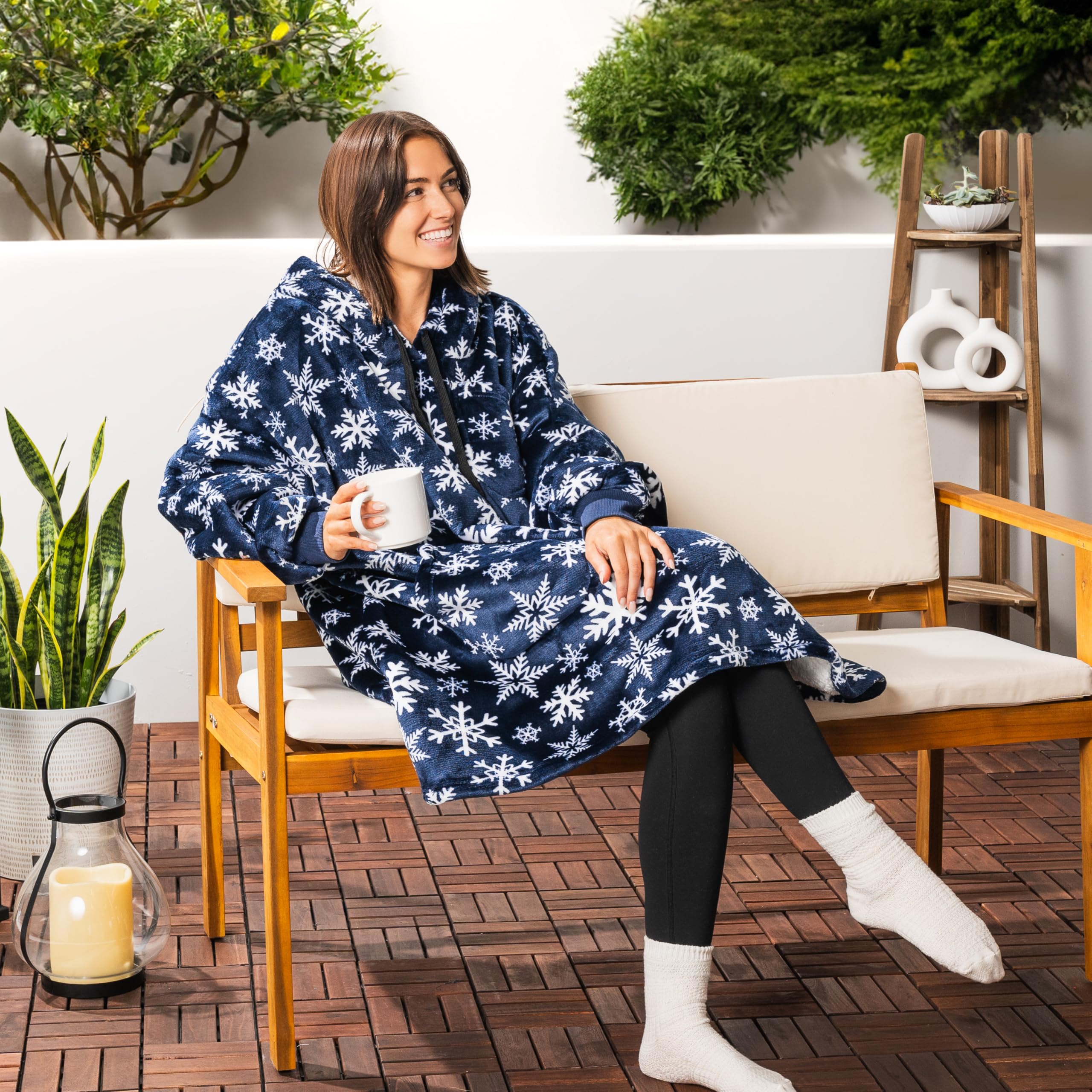 PAVILIA Women's Sherpa Wearable Blanket Hoodie - Oversized Fleece Hooded Sweatshirt for Men & Women | Cozy Loungewear for Home, Camping & Outdoor Activities