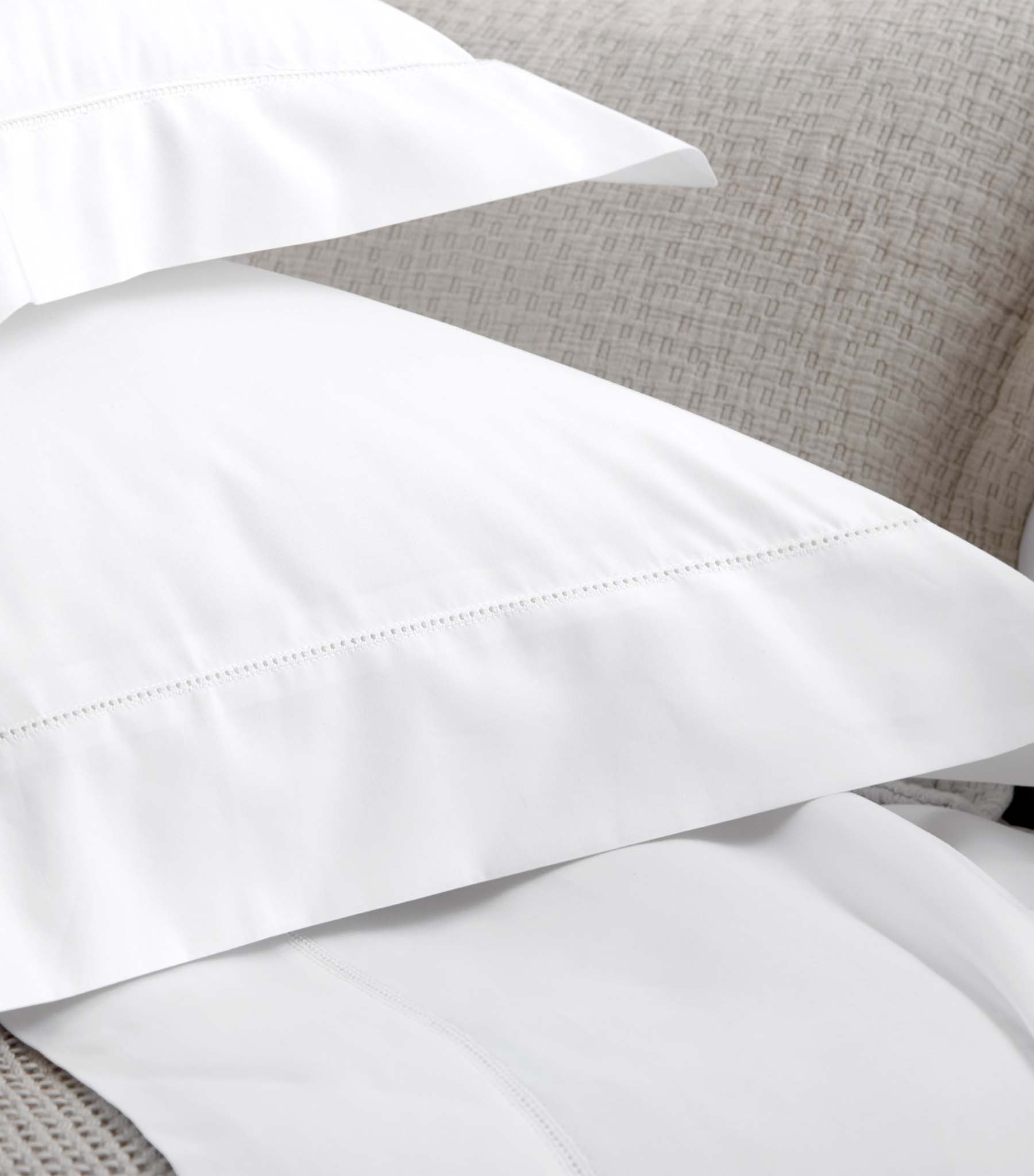 Equinox Hotels Premium Individual Pillow Sham - 100% Cotton Luxury Bedding for Hotels & Home Use - Perfect for Guest Rooms, Master Bedrooms & Airbnb Listings