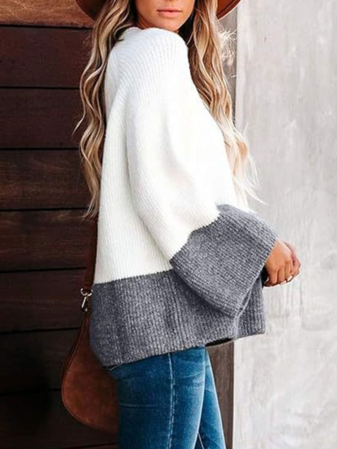 Stylish Contrast Round Neck Long Sleeve Sweater for Women - Cozy Winter Pullover for Casual Outfits & Office Wear