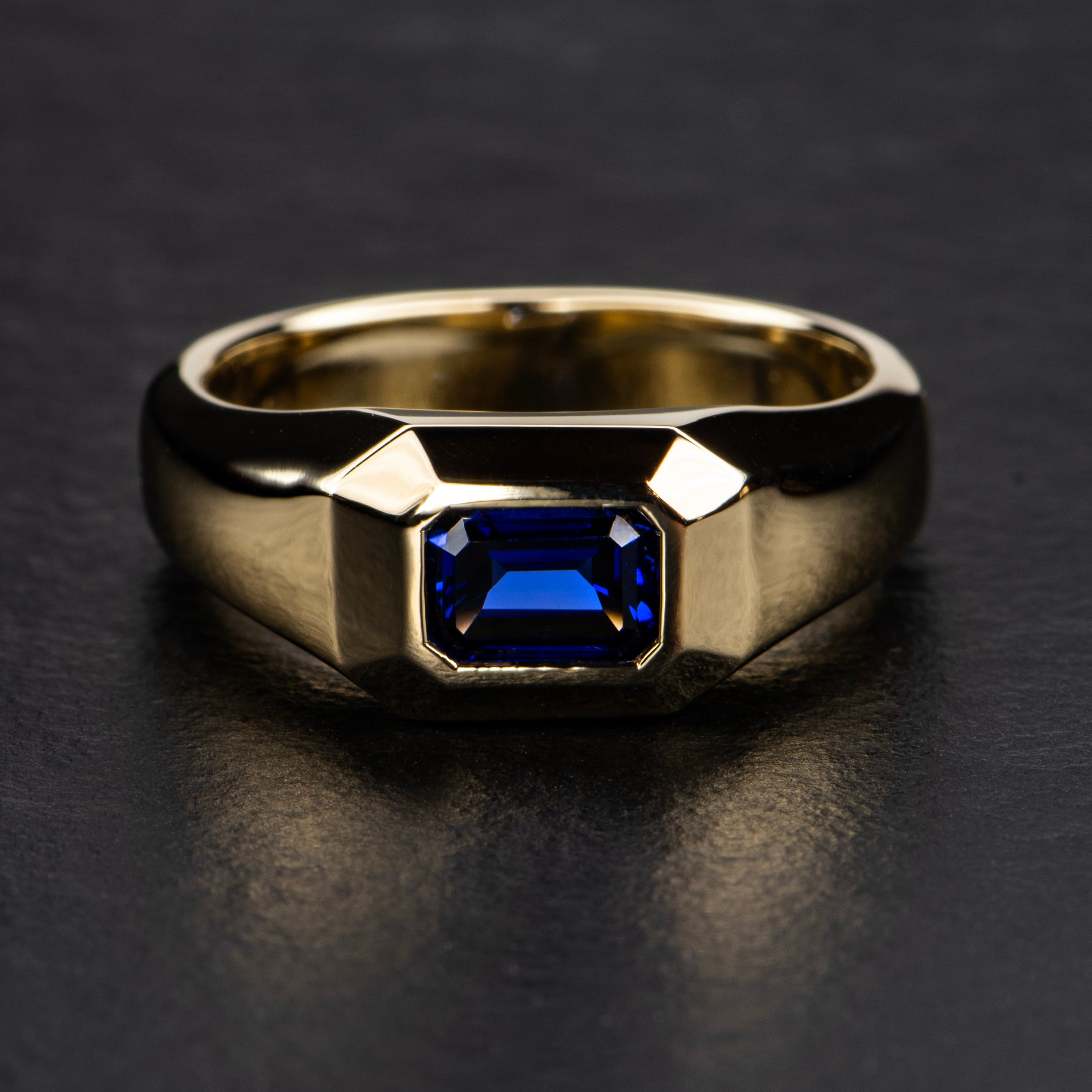 Authentic Gold Gemstone Signet Ring for Men - Elegant & Luxurious Jewelry Gift for Wedding, Anniversary & Special Occasions